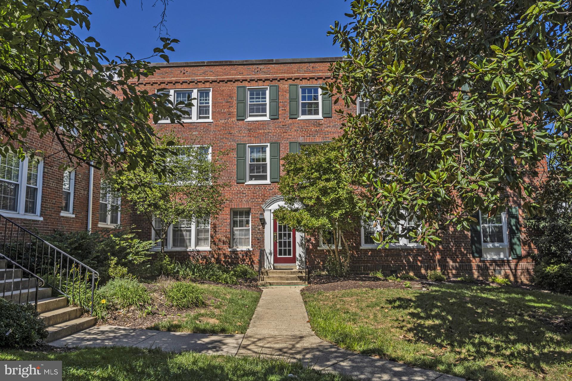 COLONIAL VILLAGE II - Residential