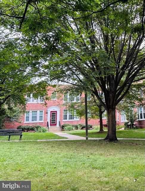 COLONIAL VILLAGE II - Residential