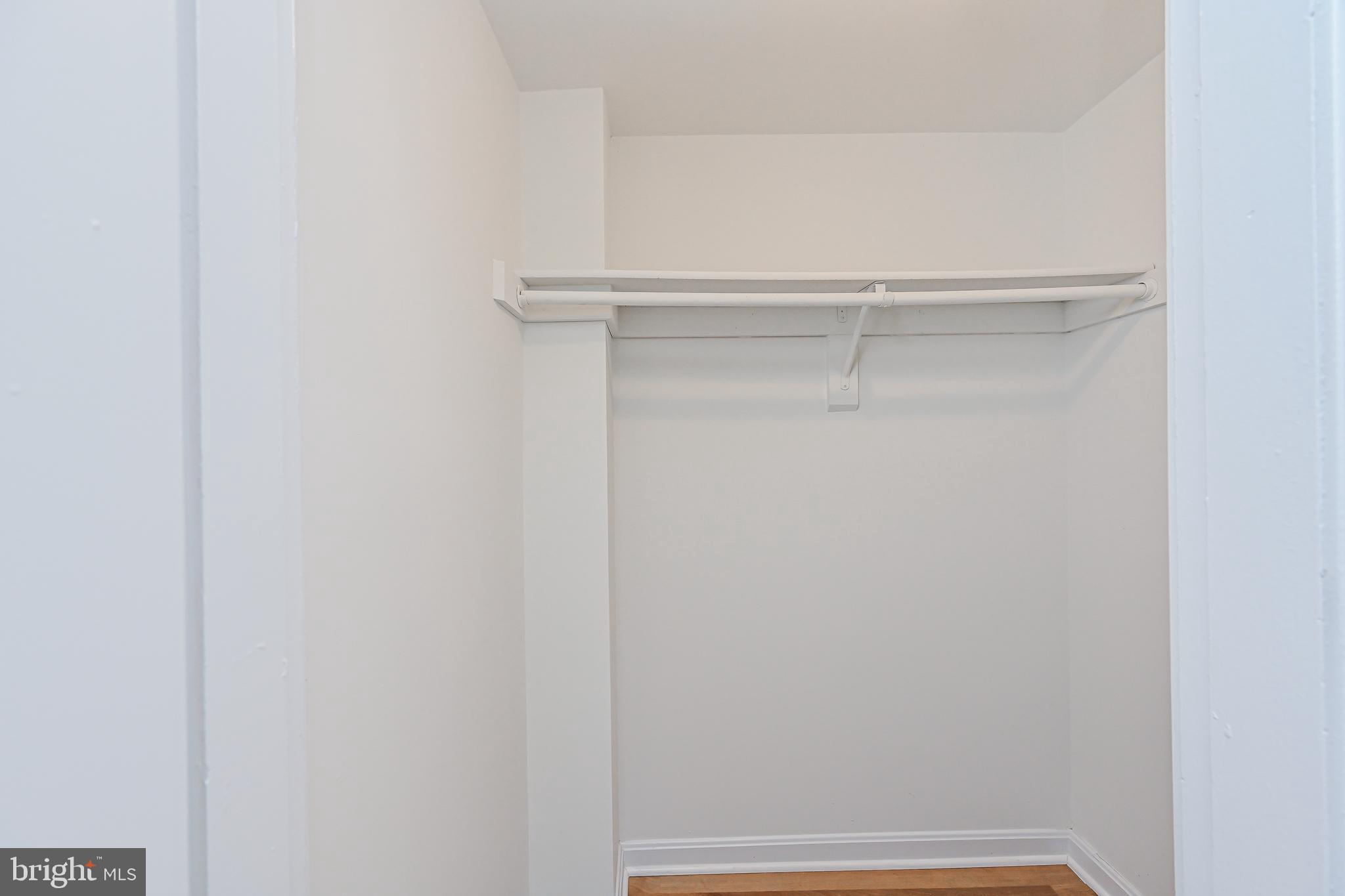 COLONIAL VILLAGE II - Residential