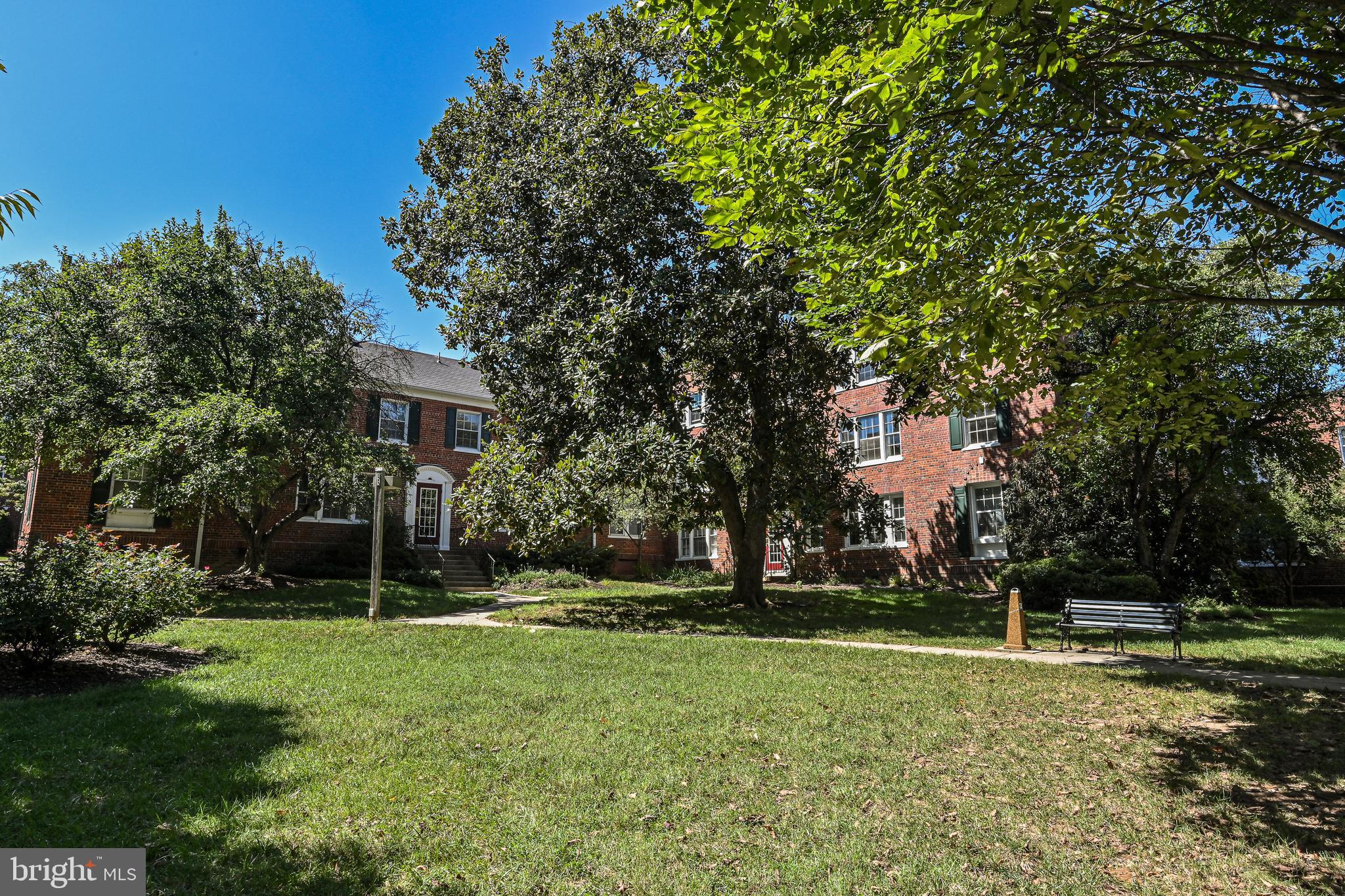 COLONIAL VILLAGE II - Residential