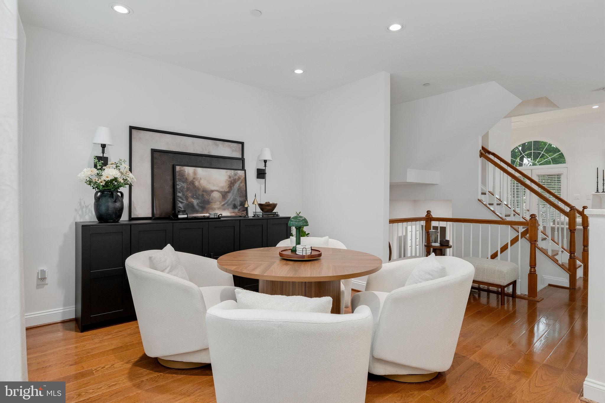 Property Search 413 CLAYTON LANE