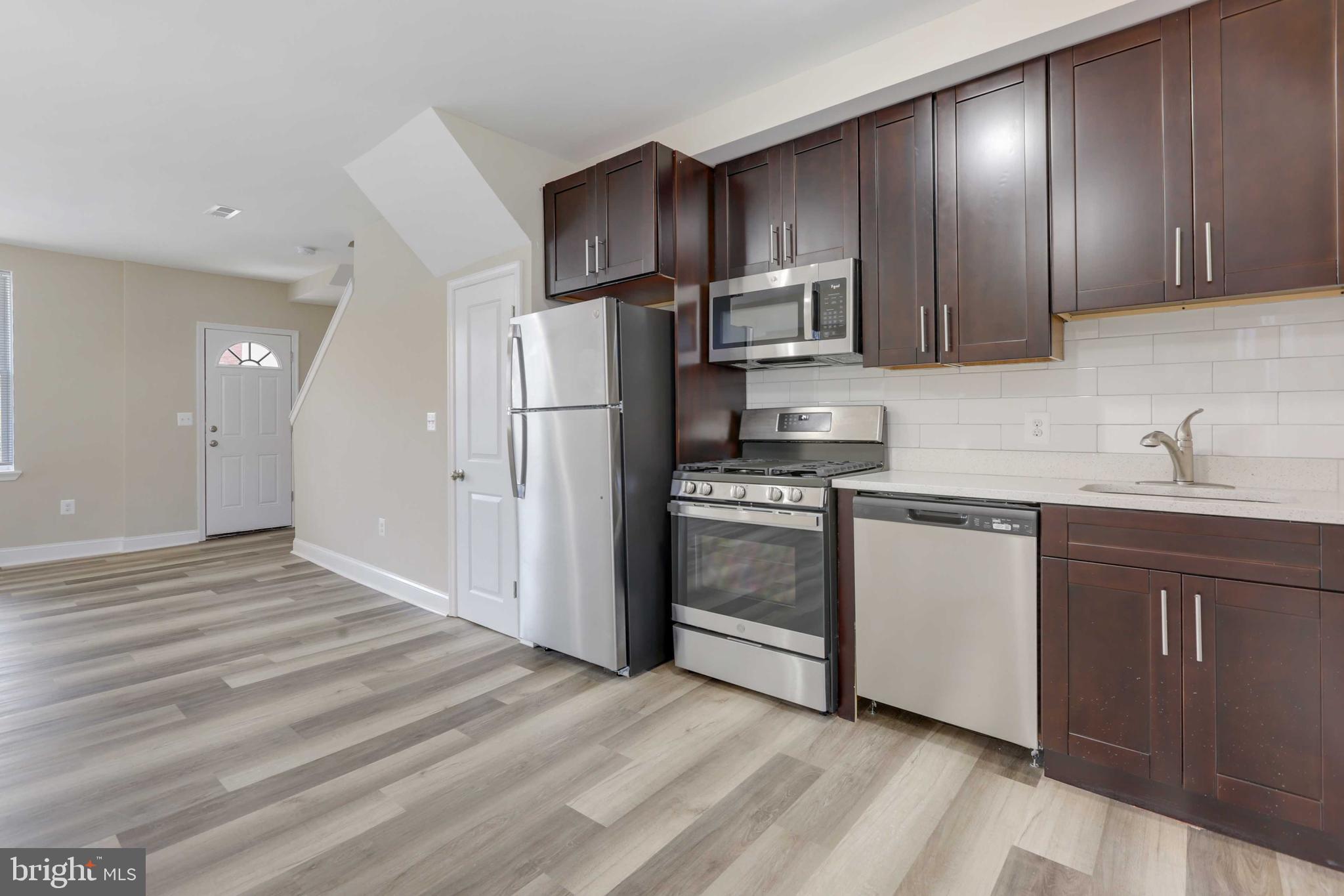 CARROLL-SOUTH HILTON - Residential Lease