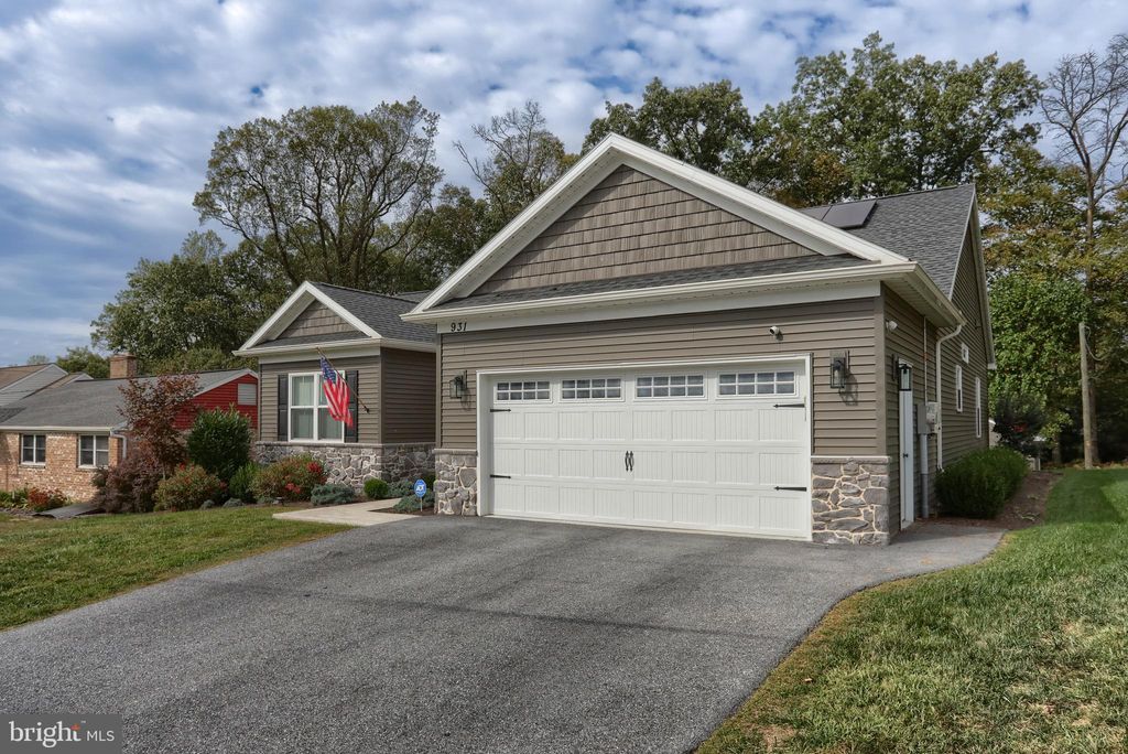 Photo of 931 Hill Church Road, HUMMELSTOWN, PA 17036 (MLS # PADA2050336)