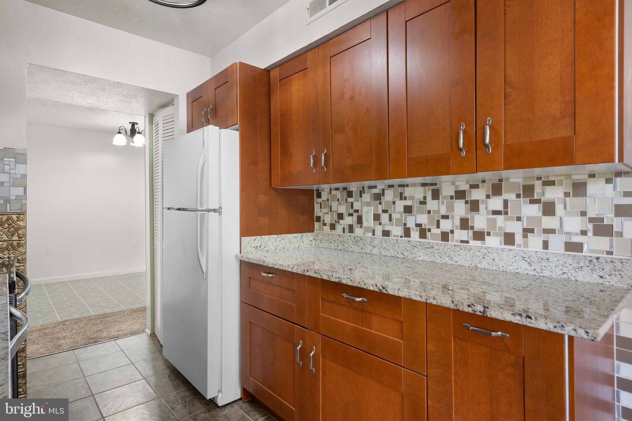 GREENBRIAR CONDO PHASE I - Residential Lease