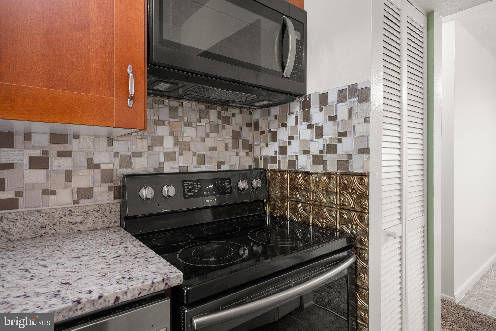 GREENBRIAR CONDO PHASE I - Residential Lease