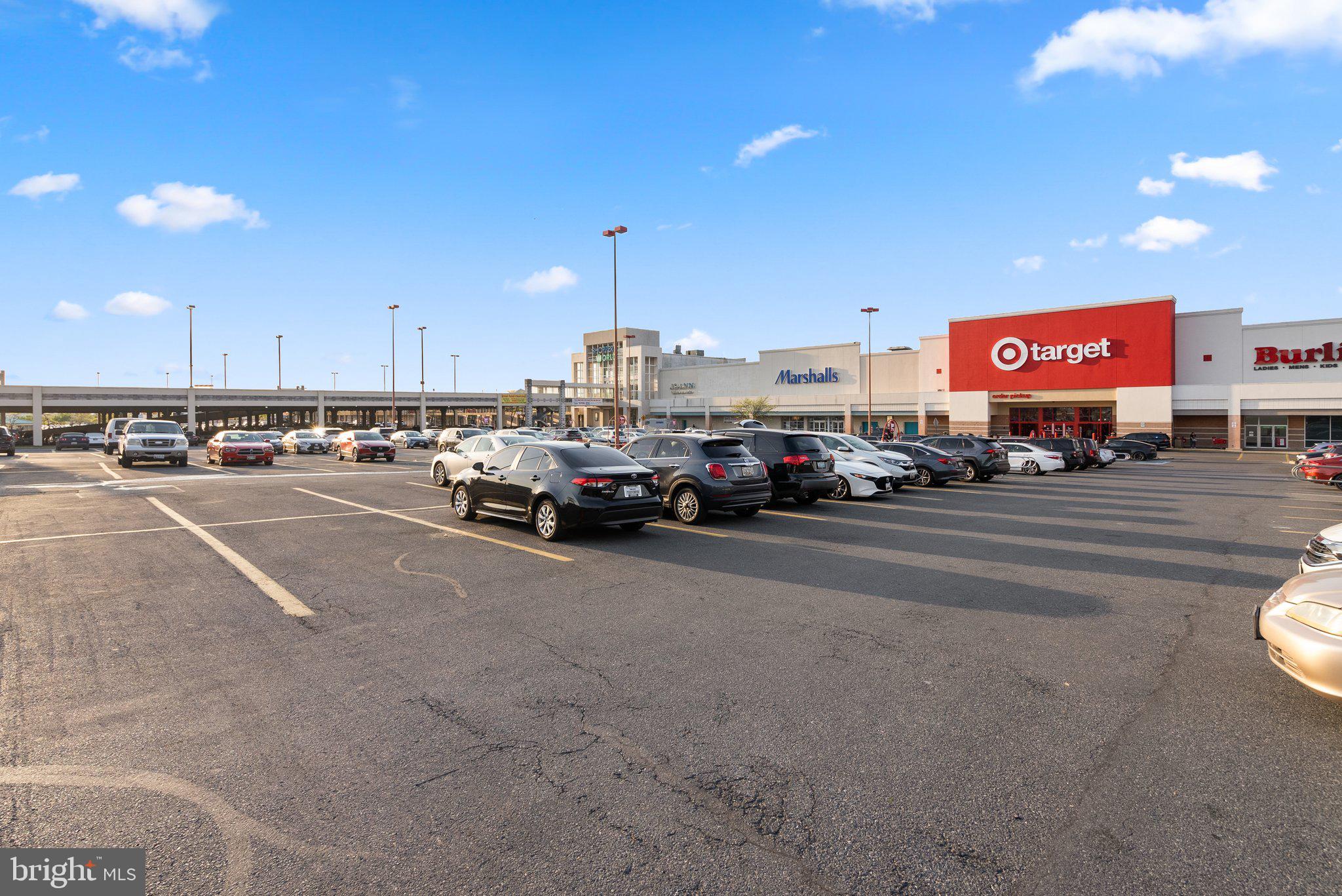 GREENBRIAR CONDO PHASE I - Residential Lease