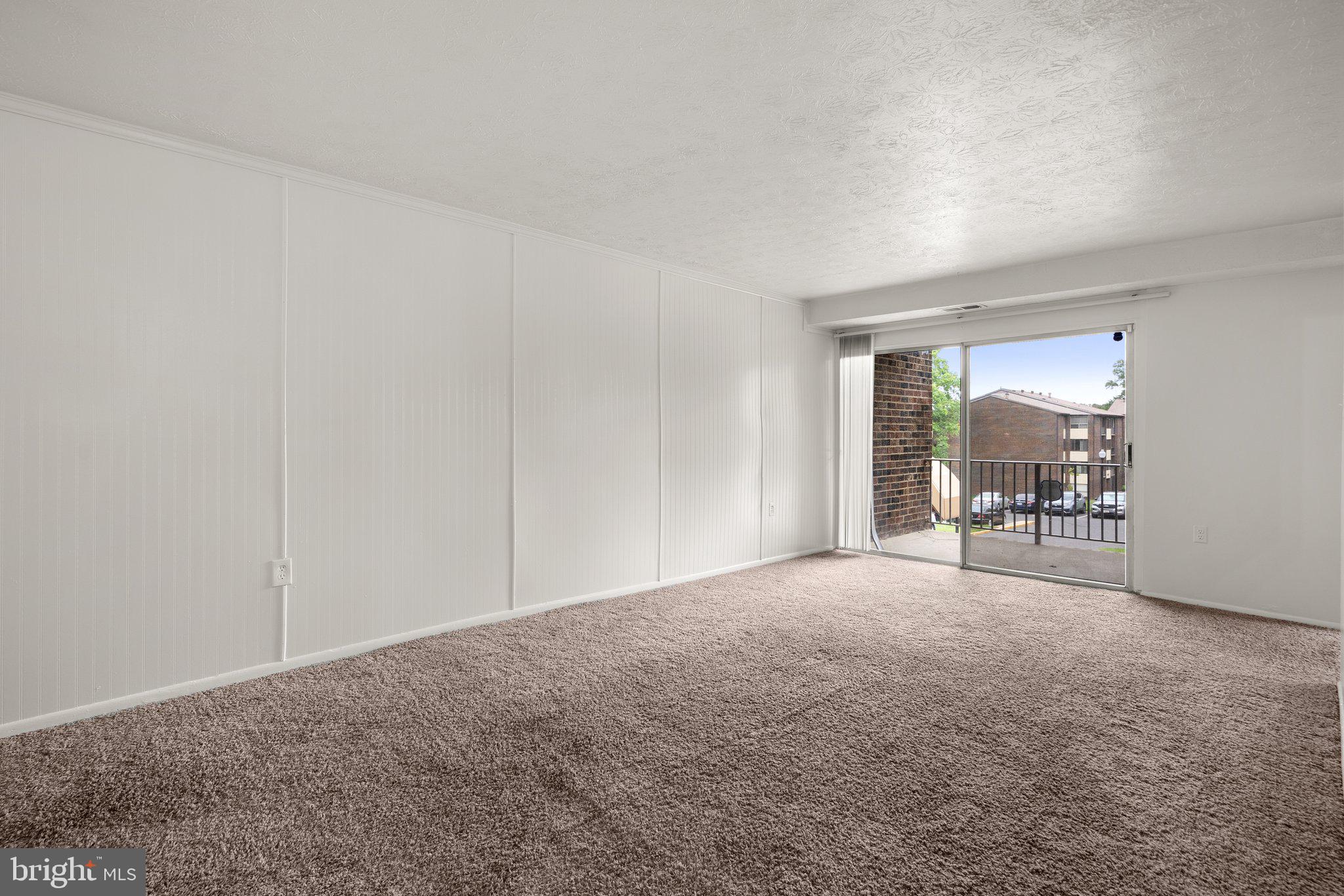 GREENBRIAR CONDO PHASE I - Residential Lease