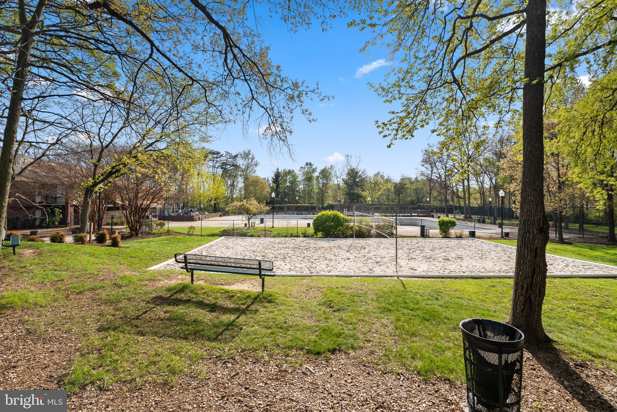 GREENBRIAR CONDO PHASE I - Residential Lease