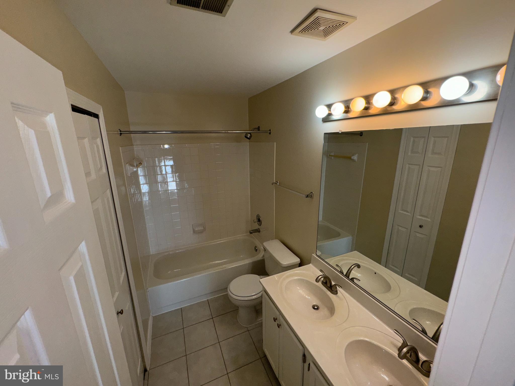 NORTHRIDGE PLAT 22 - Residential Lease