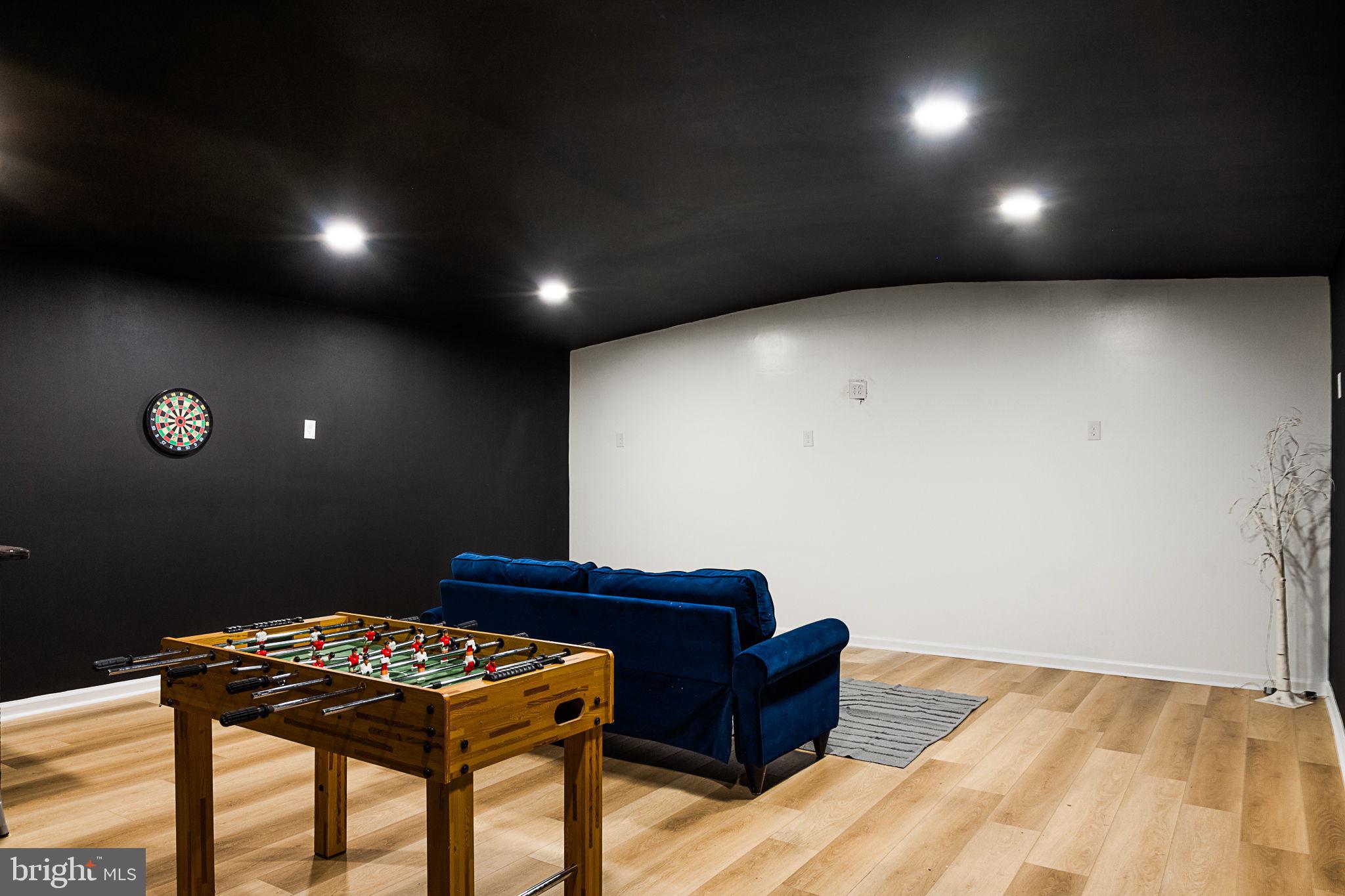 CHELTENHAM FOREST - Residential