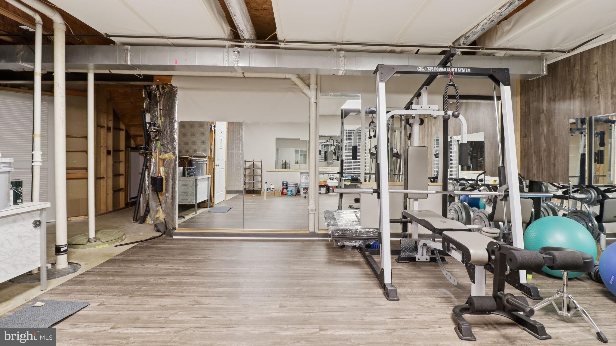 BROWNSTOWN ESTATES - Residential