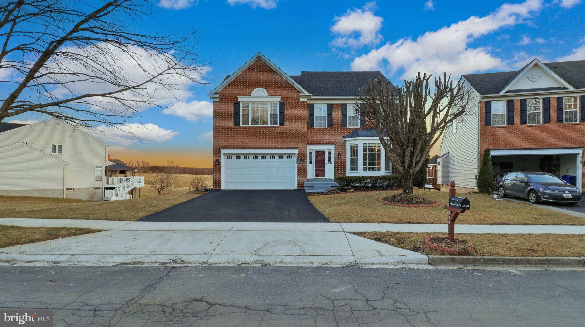 BROWNSTOWN ESTATES - Residential