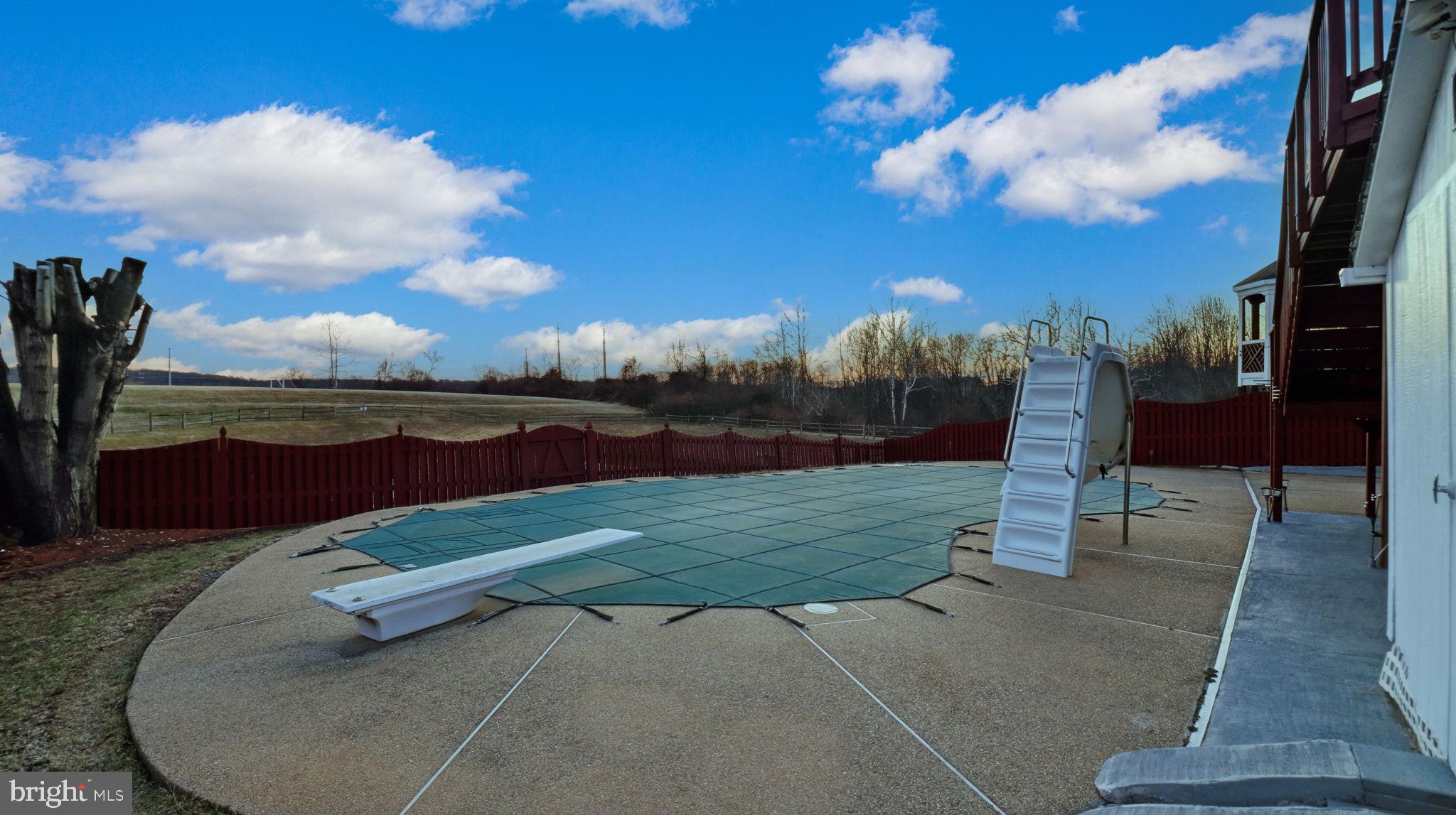 BROWNSTOWN ESTATES - Residential