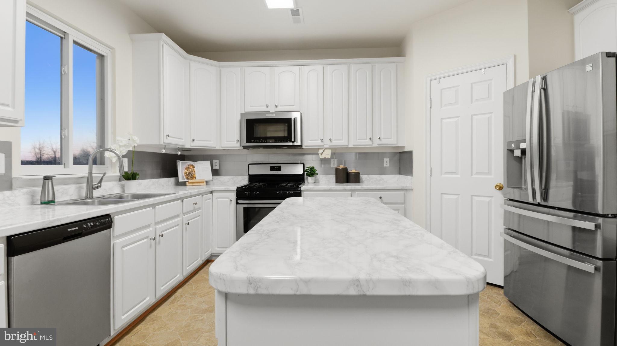 BROWNSTOWN ESTATES - Residential