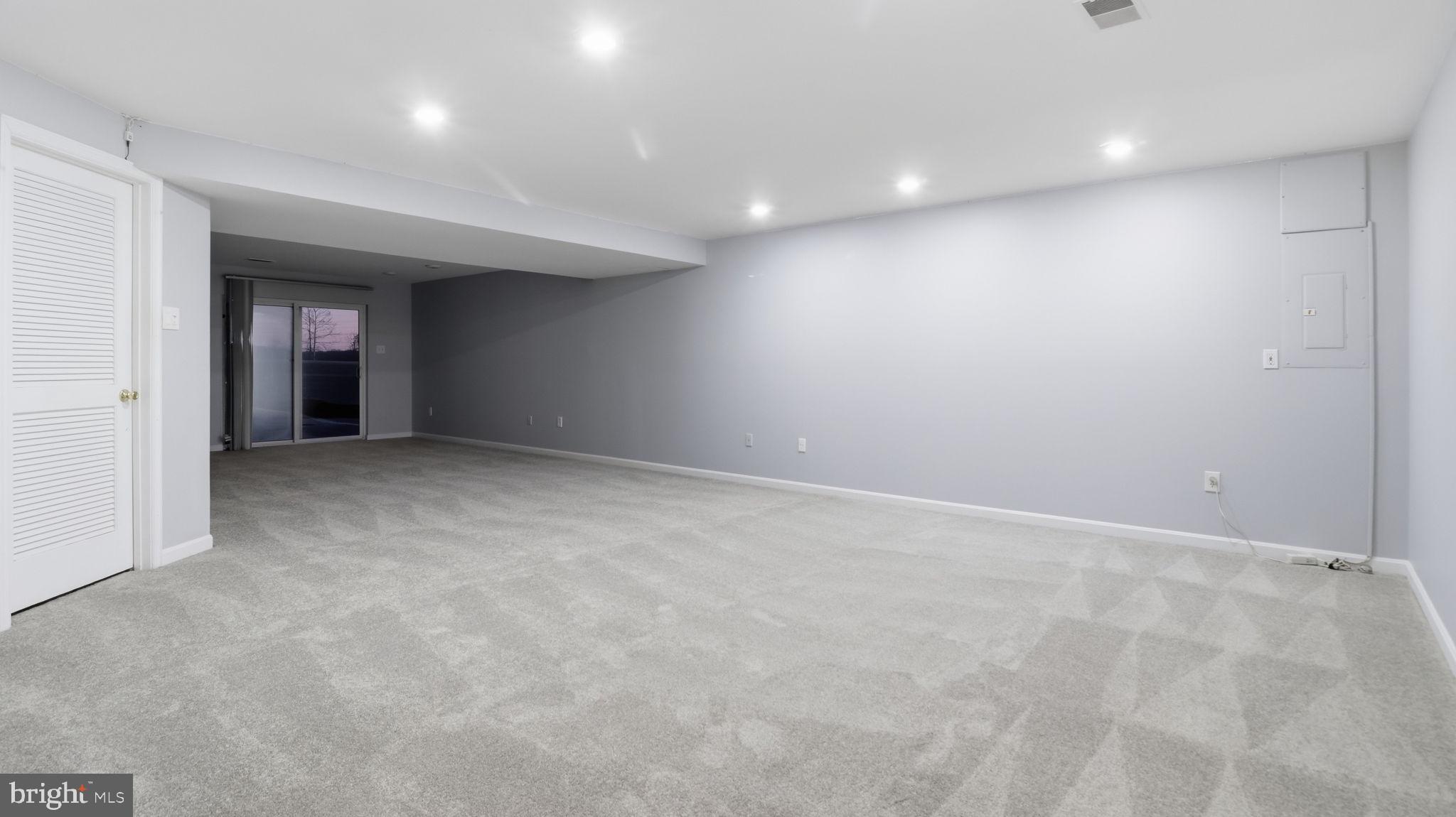 BROWNSTOWN ESTATES - Residential