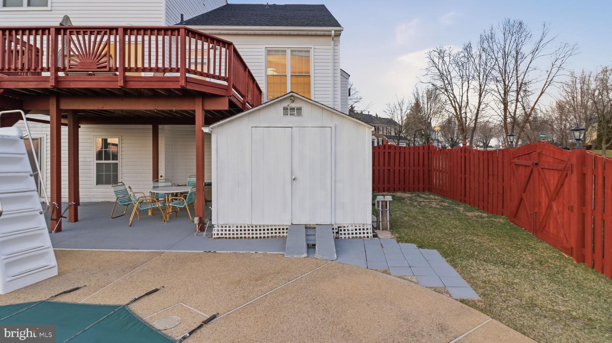 BROWNSTOWN ESTATES - Residential