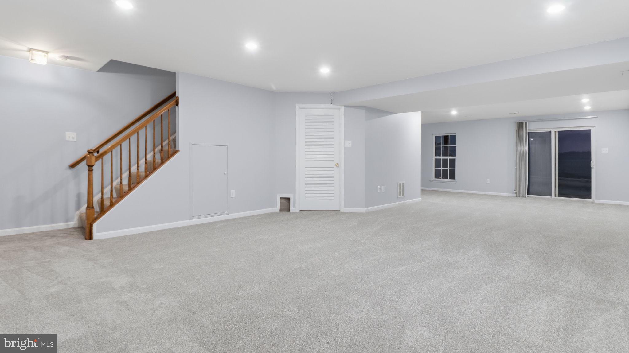 BROWNSTOWN ESTATES - Residential