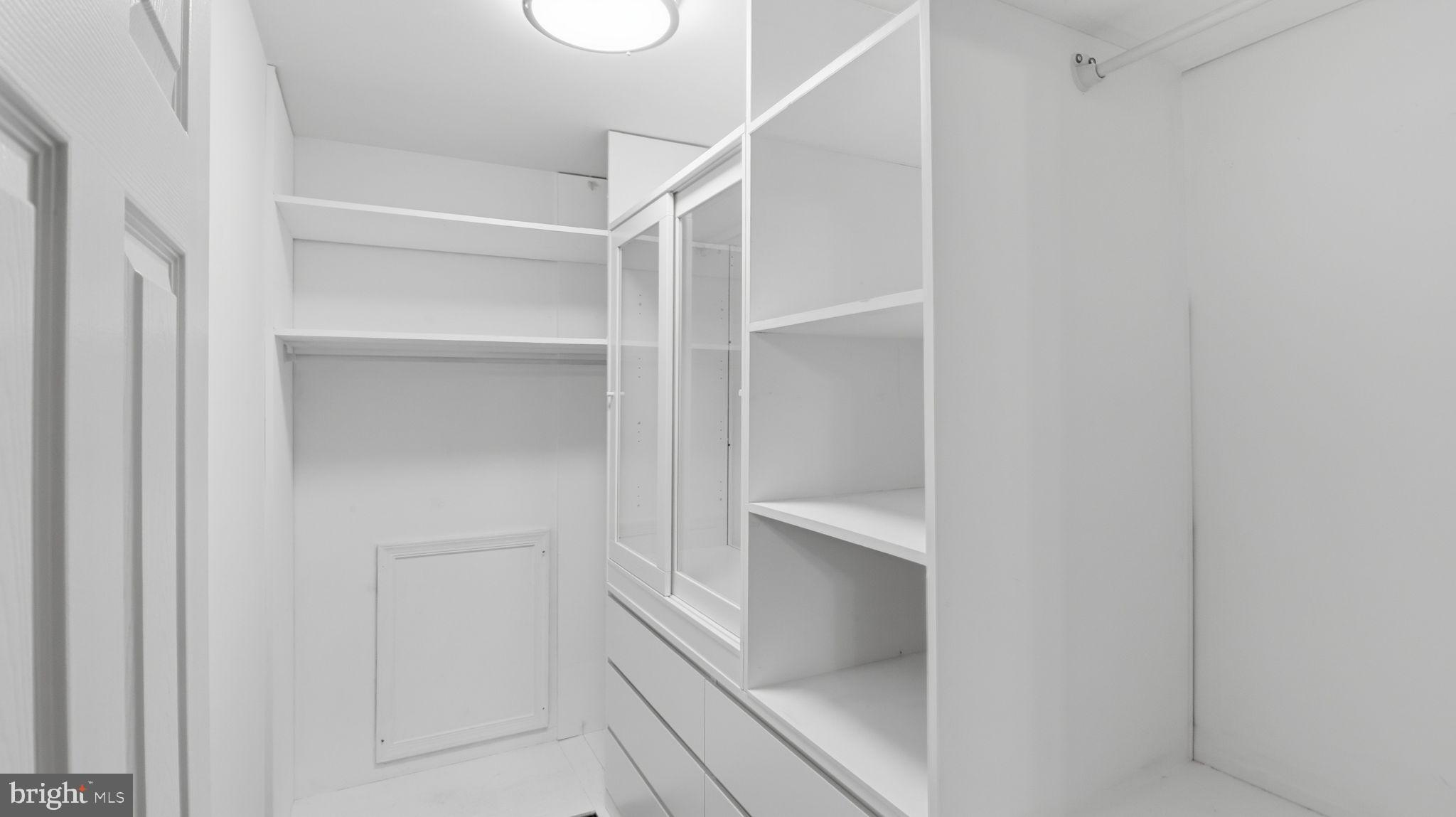 BROWNSTOWN ESTATES - Residential