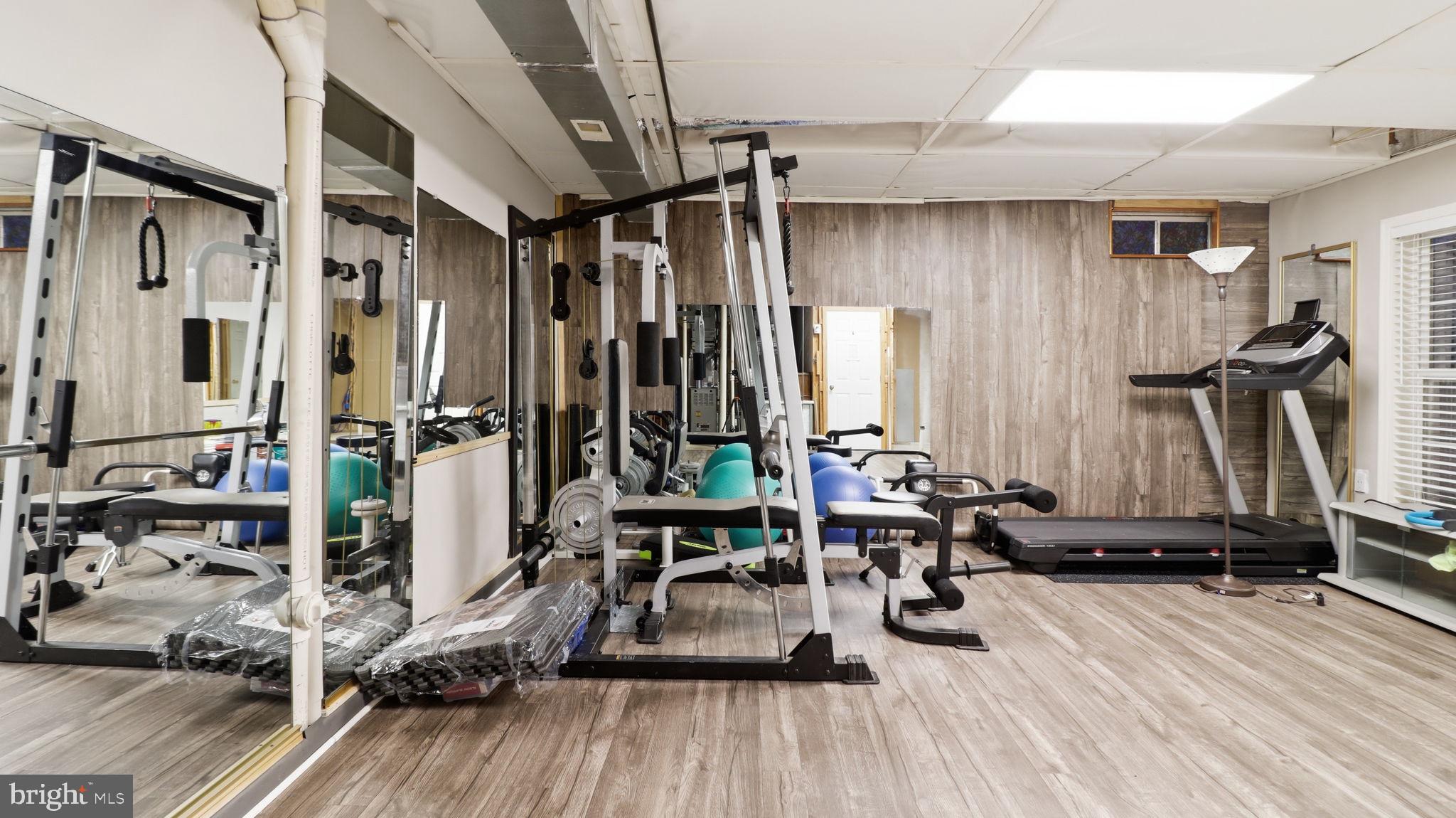 BROWNSTOWN ESTATES - Residential