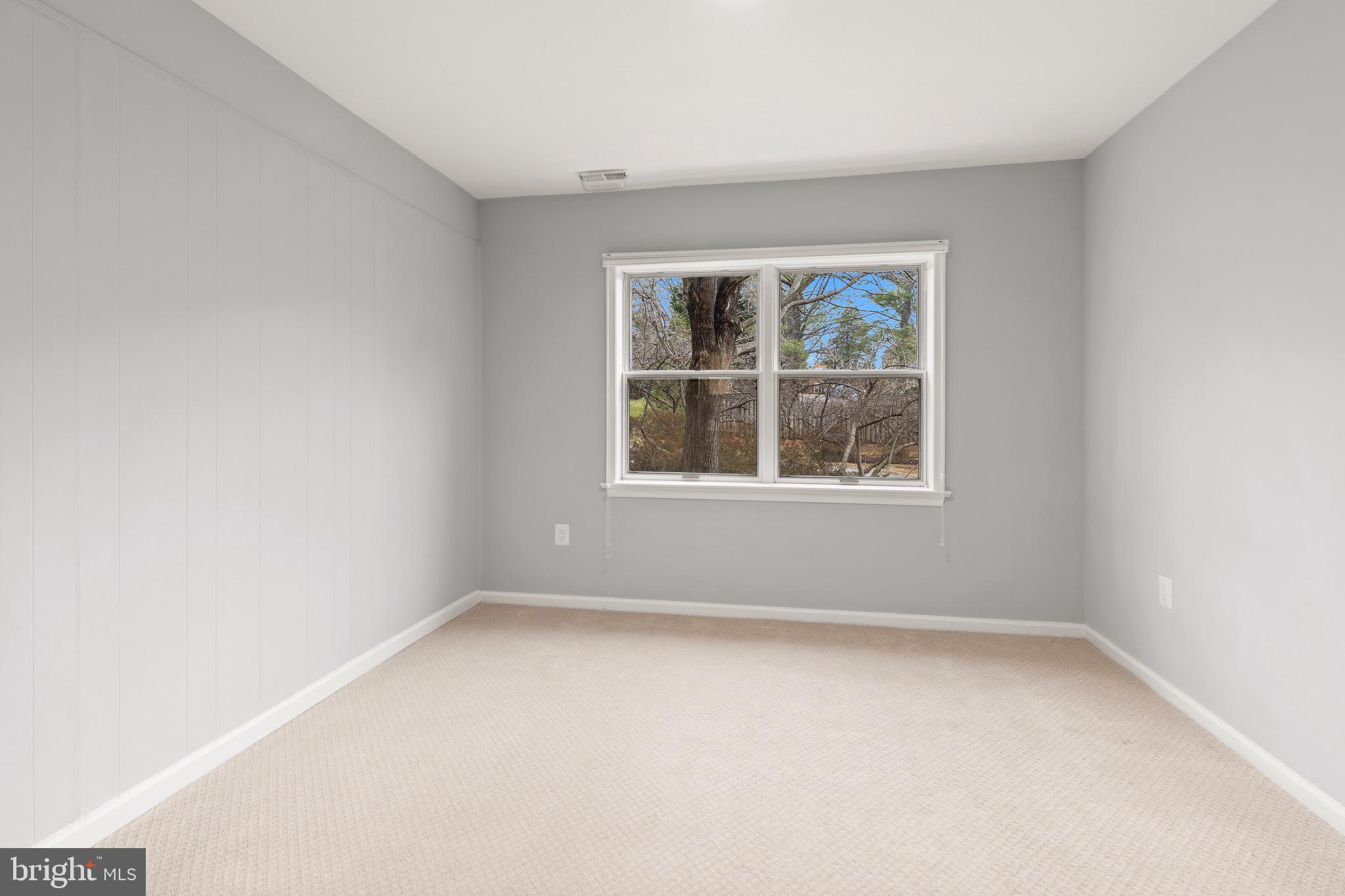 HAMPTONS OF MCLEAN - Residential