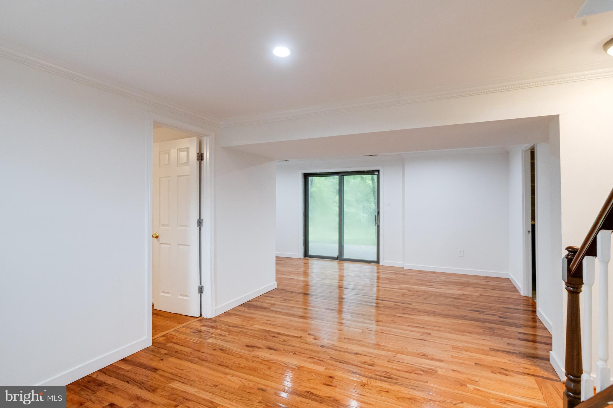 VILLAGE OF WHITE OAK - Residential