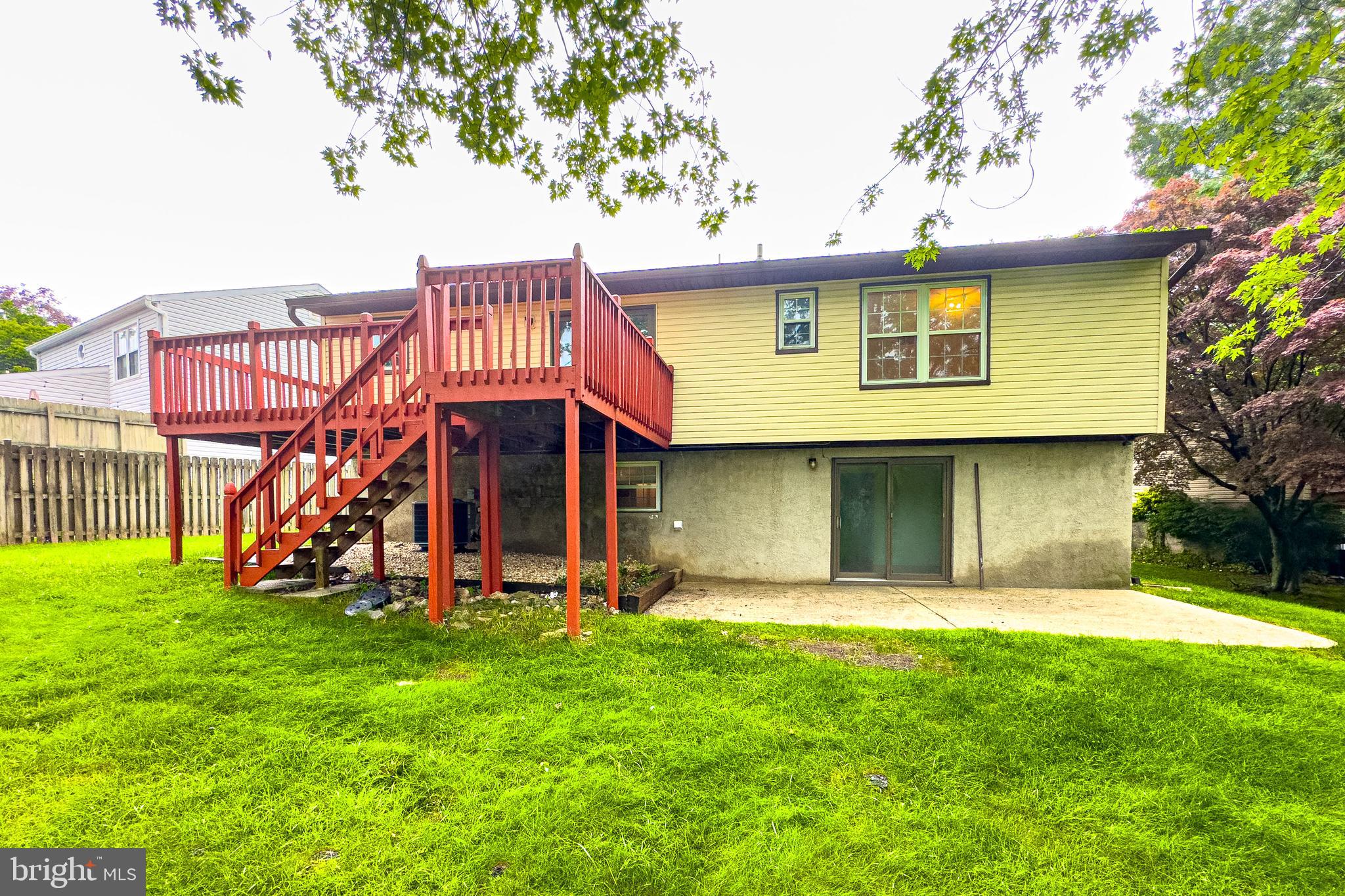 VILLAGE OF WHITE OAK - Residential