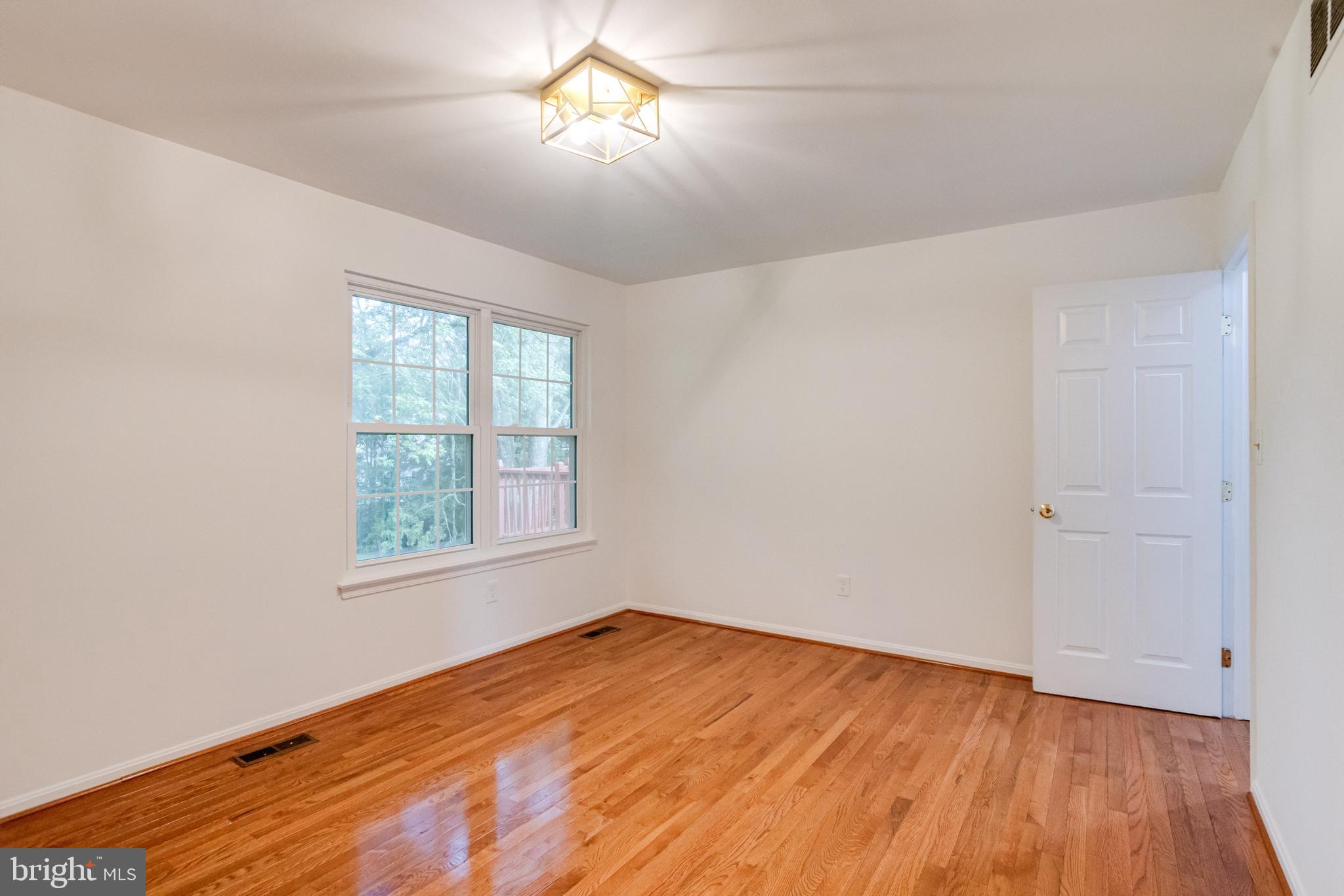 VILLAGE OF WHITE OAK - Residential