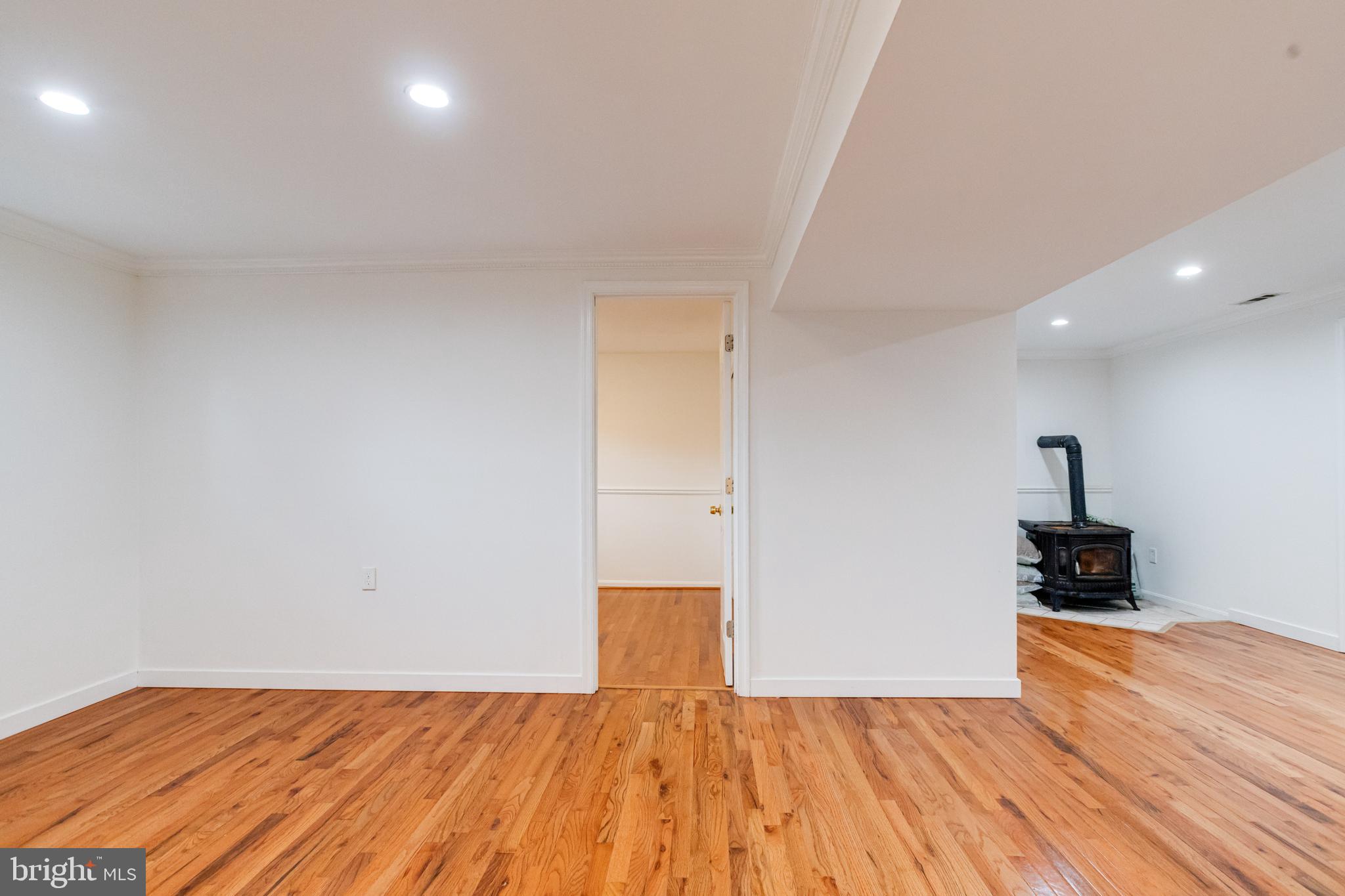 VILLAGE OF WHITE OAK - Residential