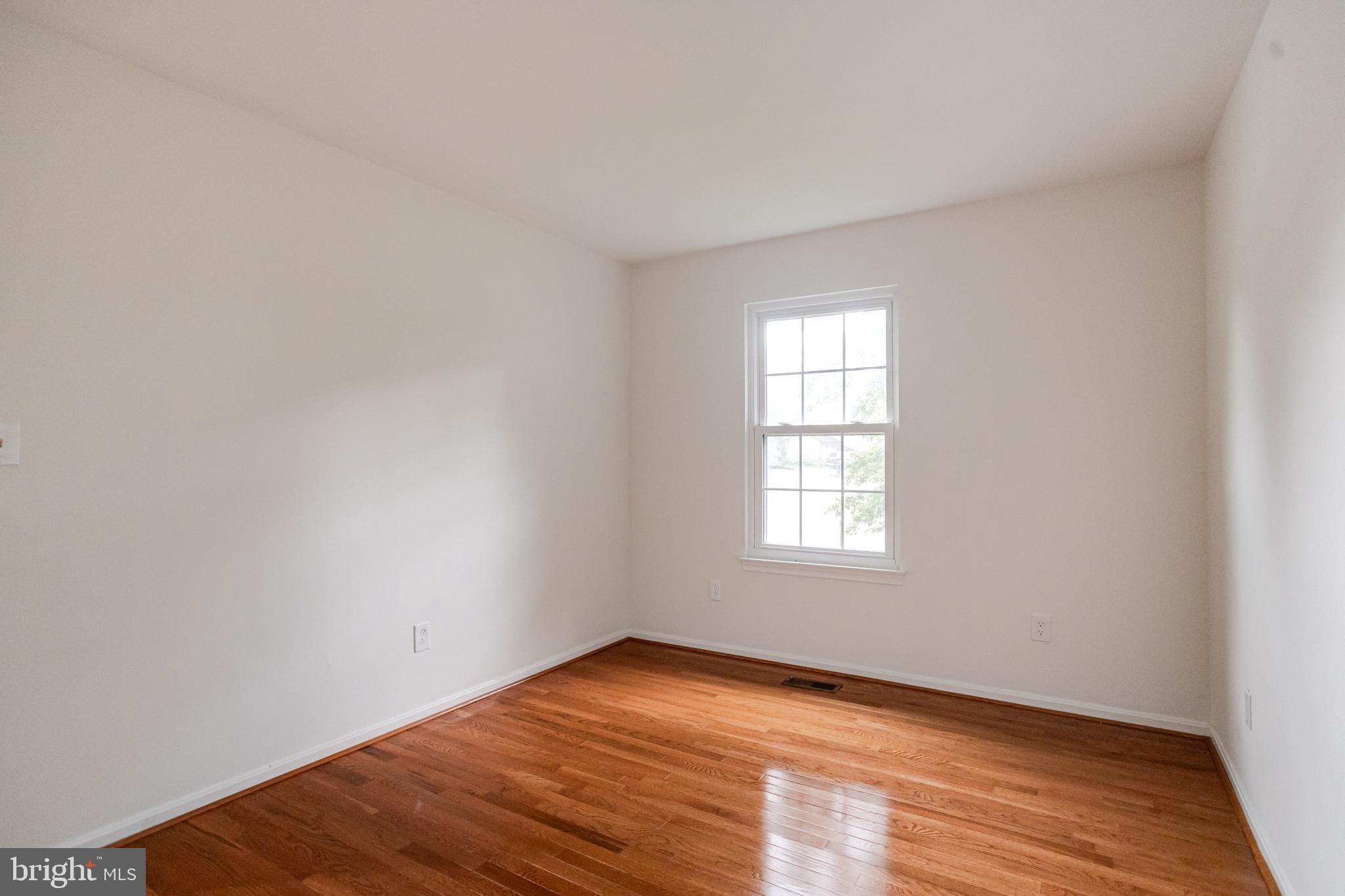 VILLAGE OF WHITE OAK - Residential