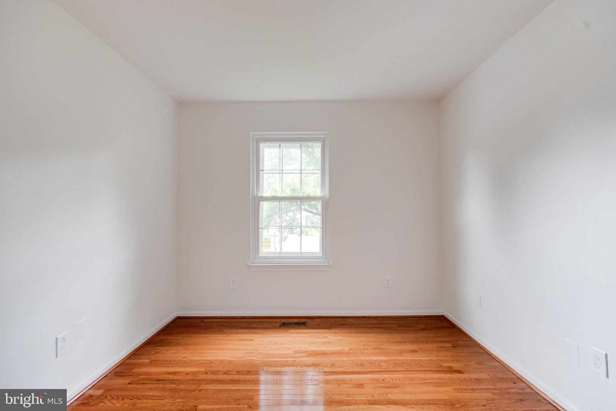 VILLAGE OF WHITE OAK - Residential