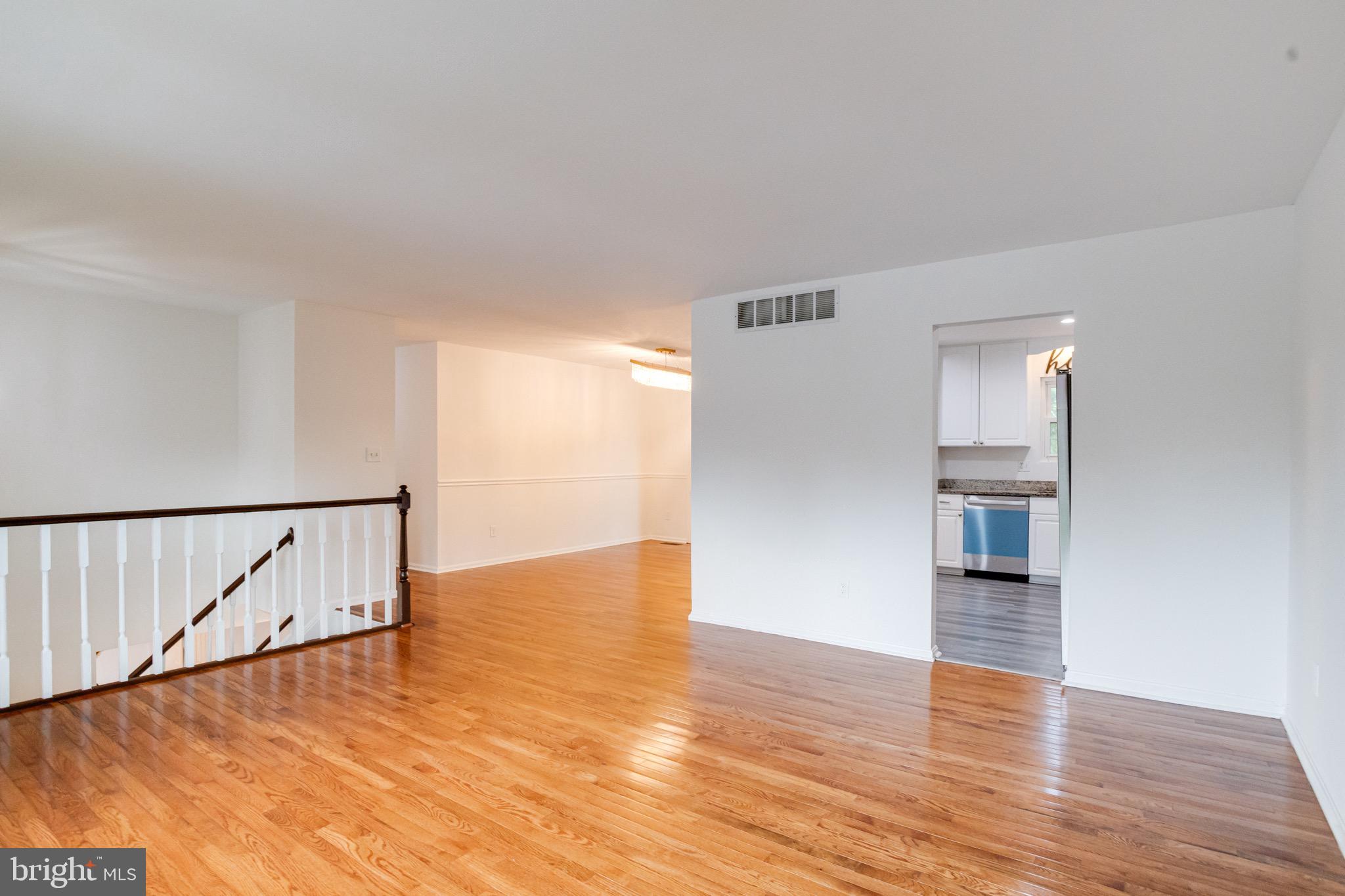 VILLAGE OF WHITE OAK - Residential