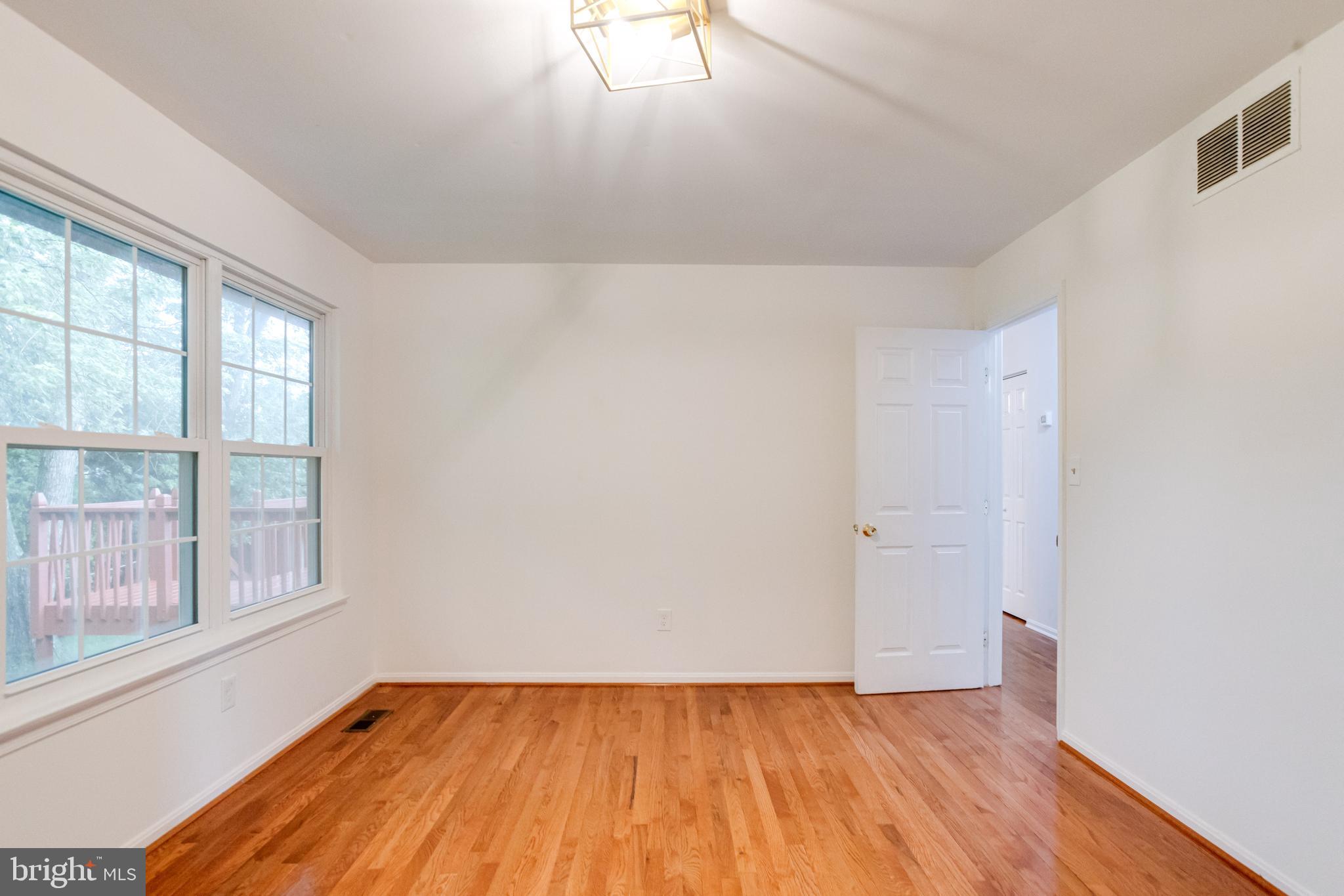 VILLAGE OF WHITE OAK - Residential