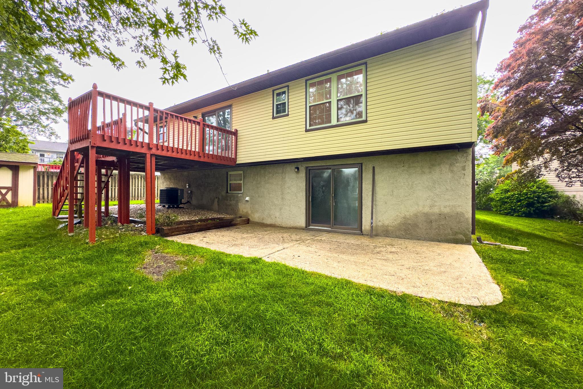 VILLAGE OF WHITE OAK - Residential