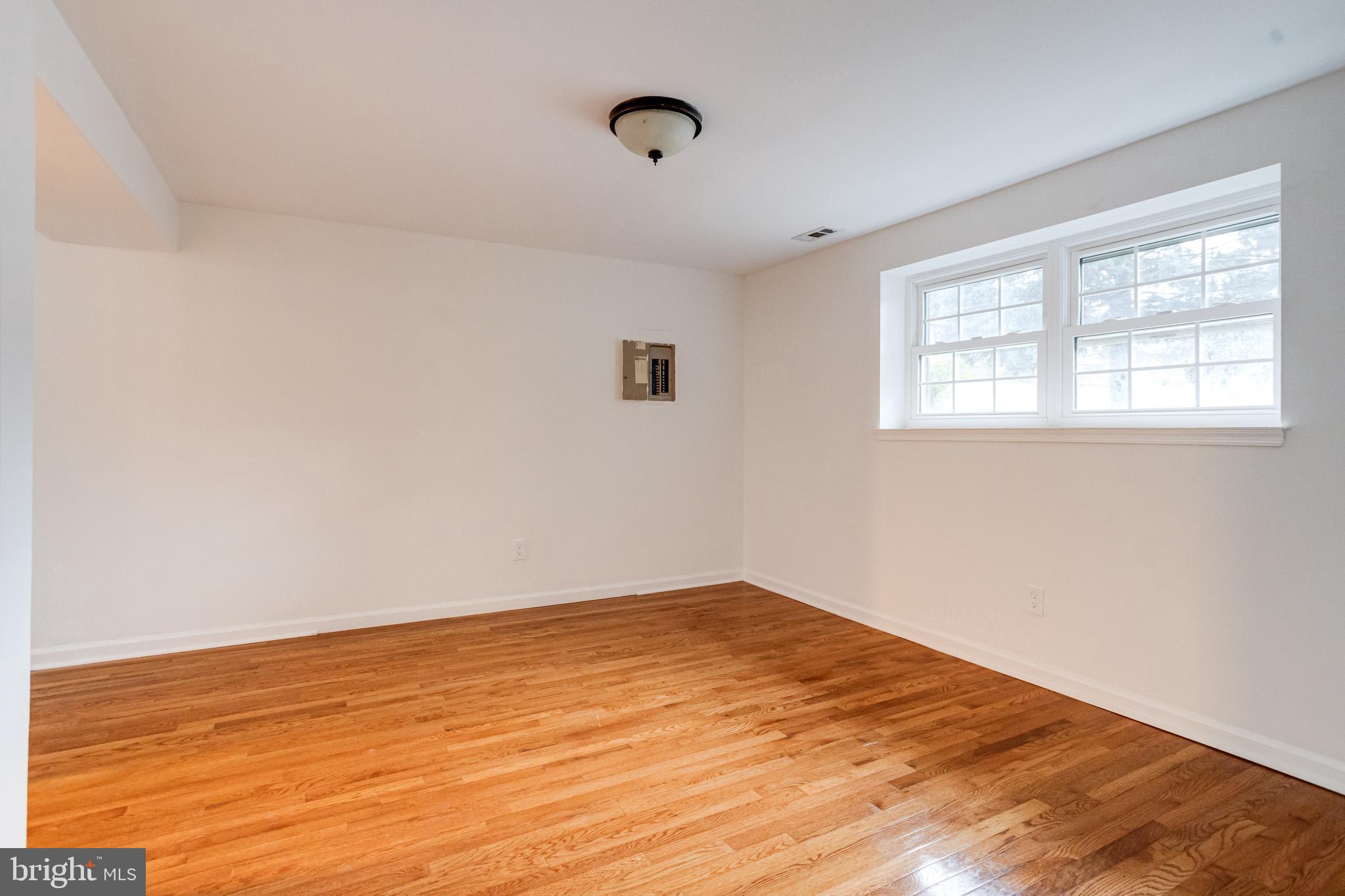 VILLAGE OF WHITE OAK - Residential