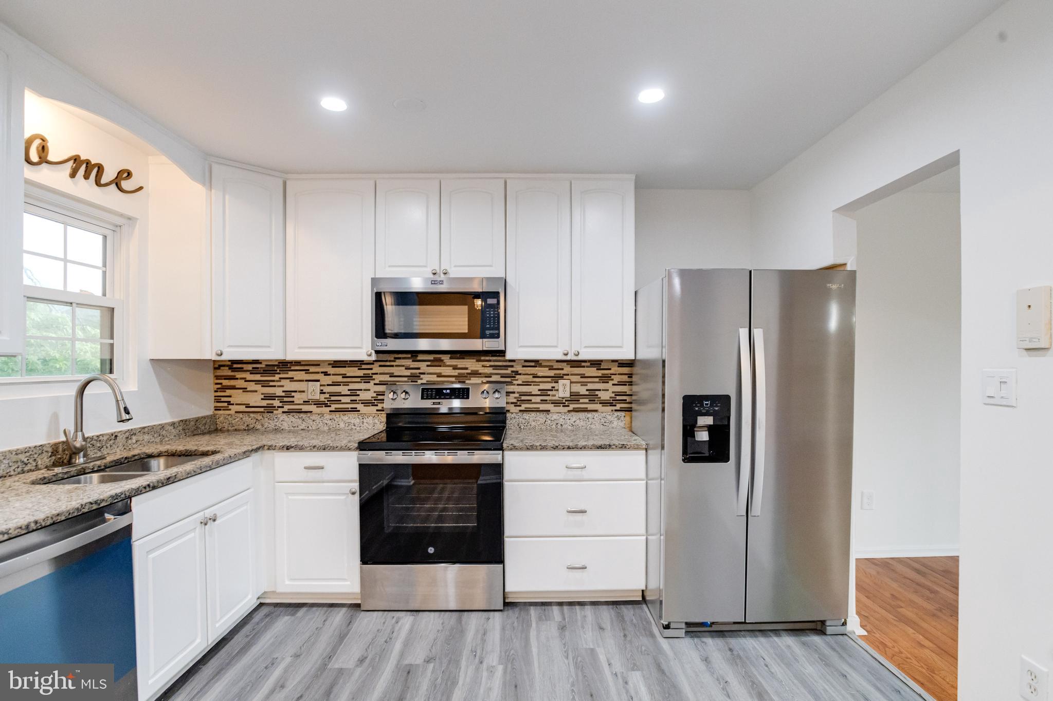 VILLAGE OF WHITE OAK - Residential