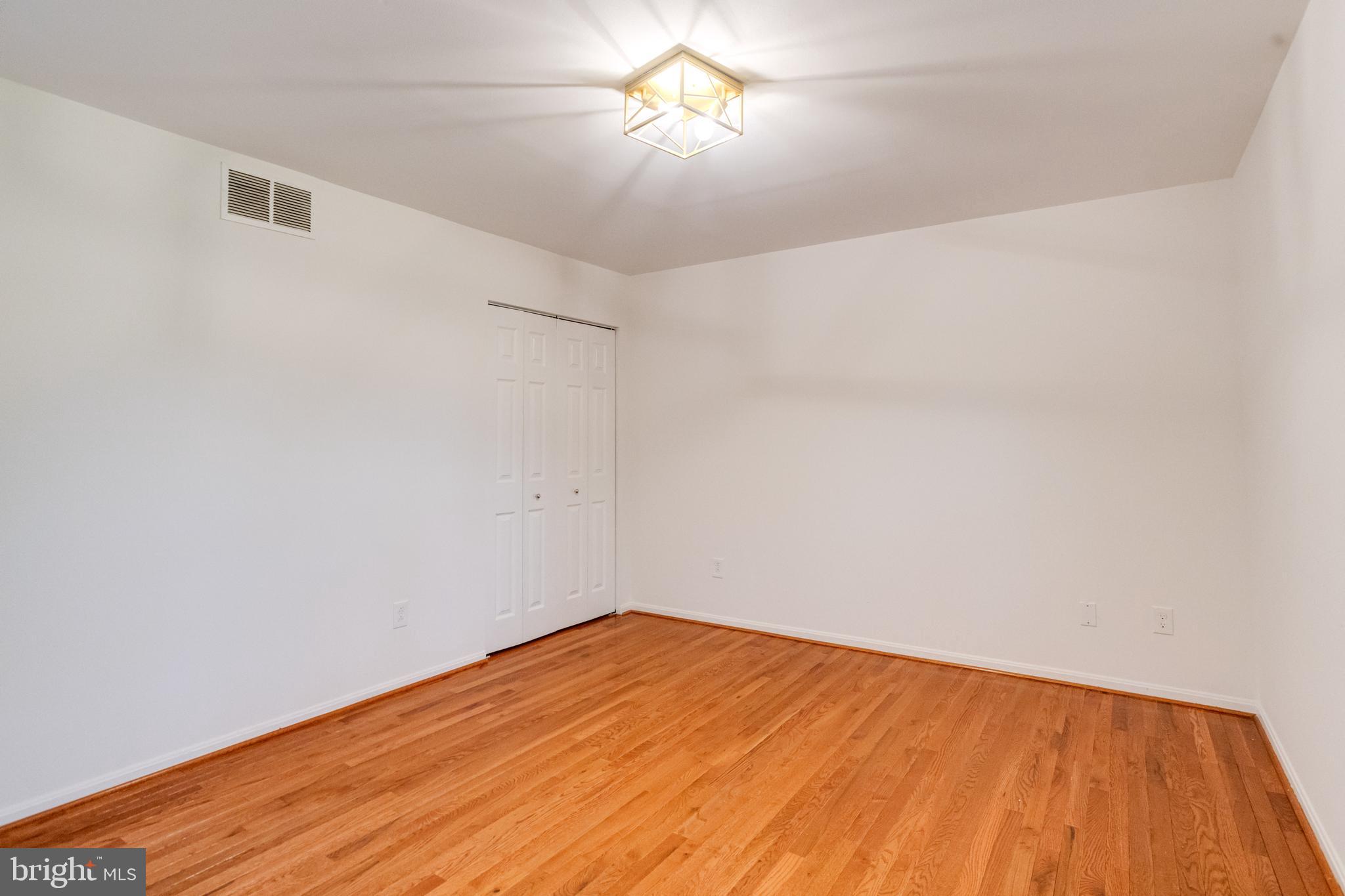 VILLAGE OF WHITE OAK - Residential