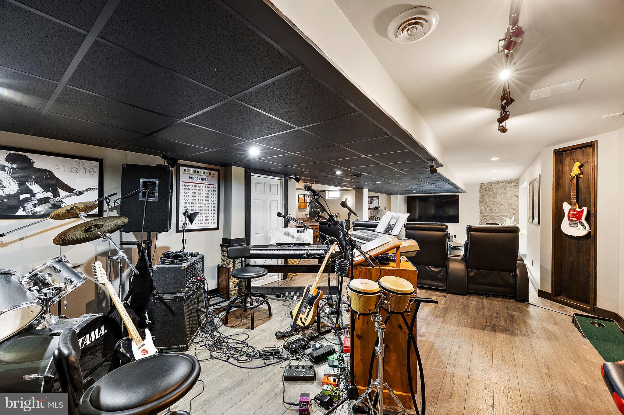 NONANTUM MILLS - Residential