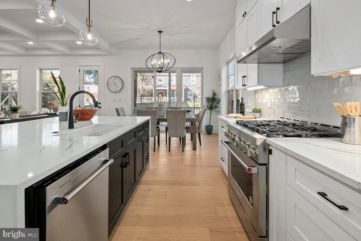 DOMINION HILLS - Residential