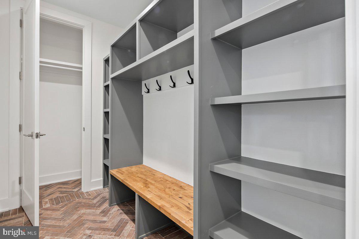 DOMINION HILLS - Residential