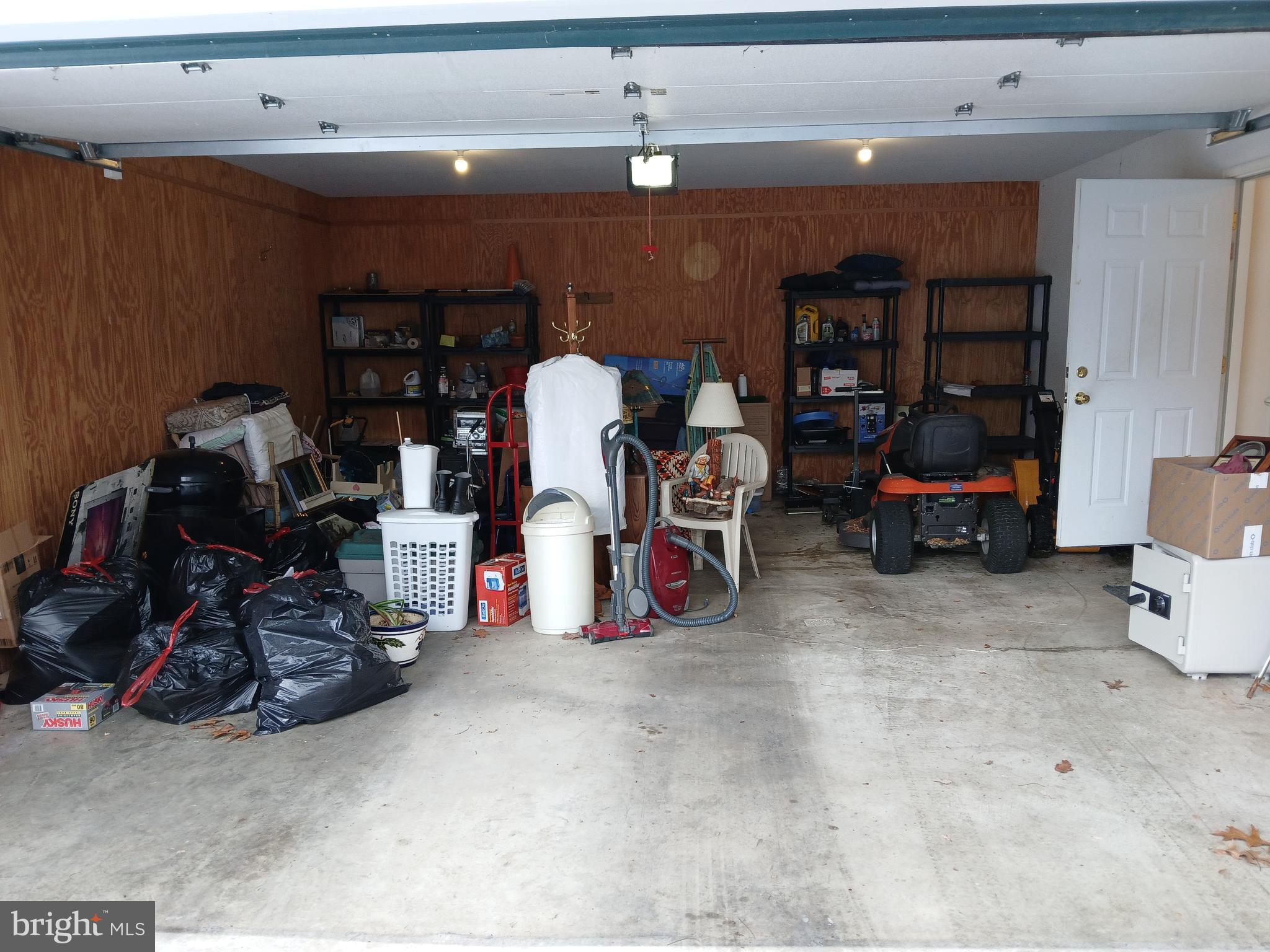 HILLCREST ESTATES - Residential