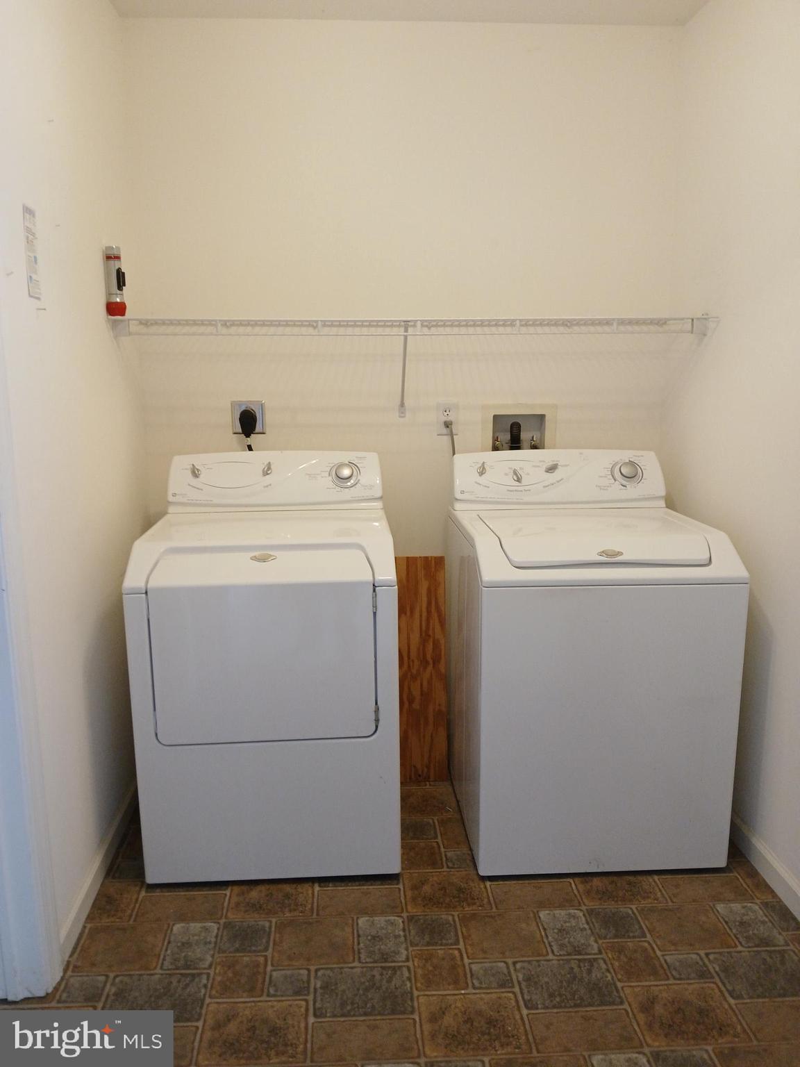 HILLCREST ESTATES - Residential