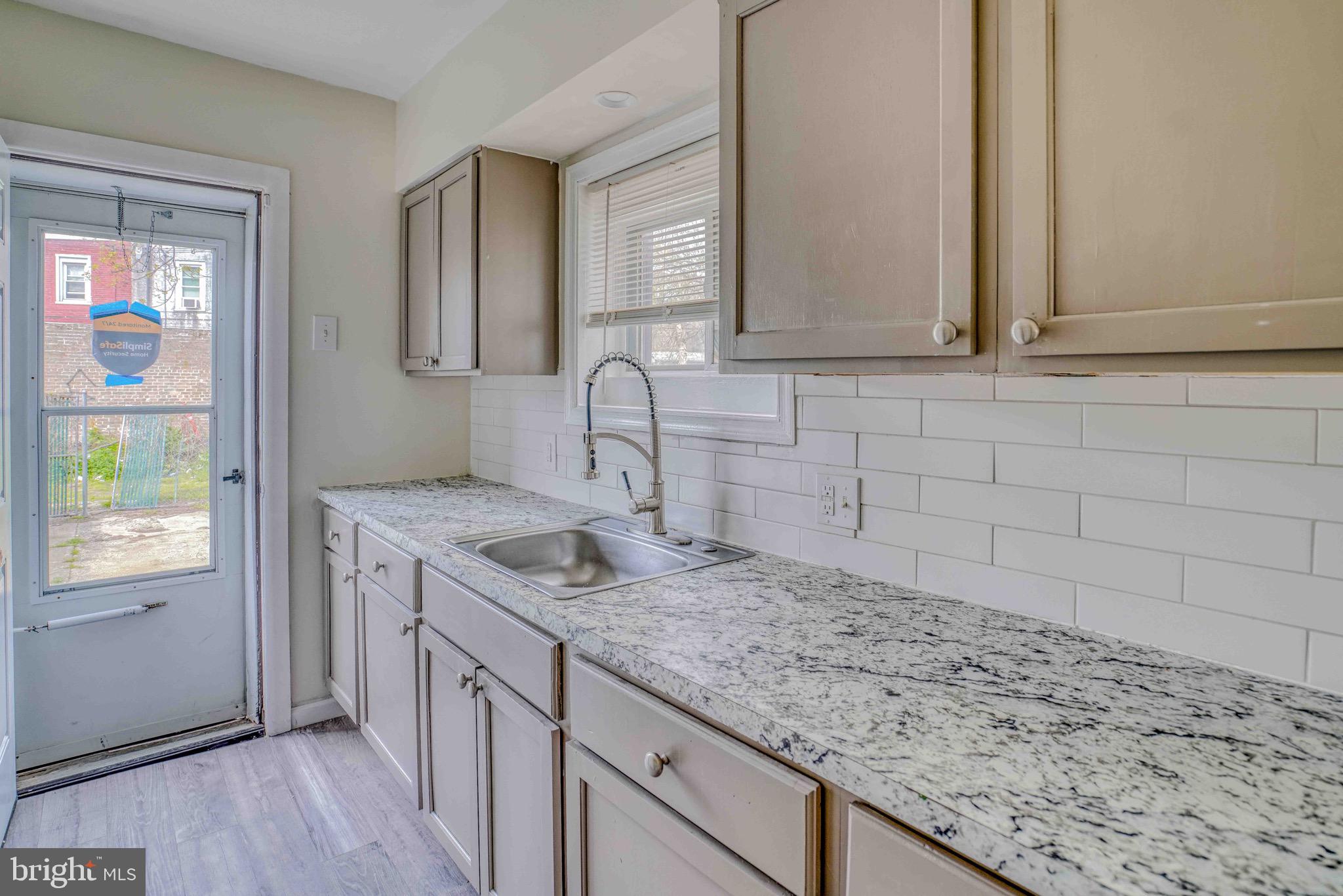 FRANKFORD - Residential