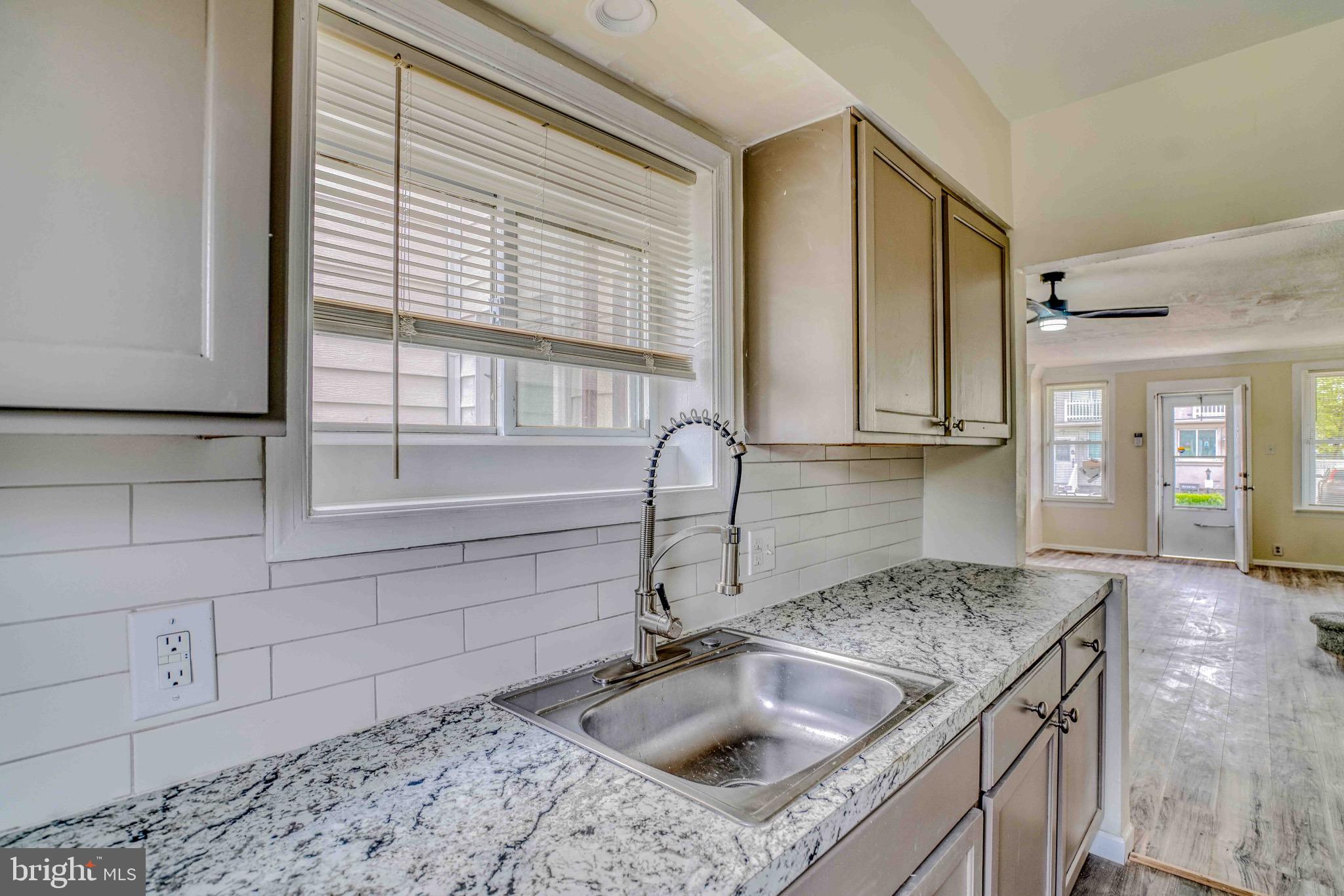 FRANKFORD - Residential