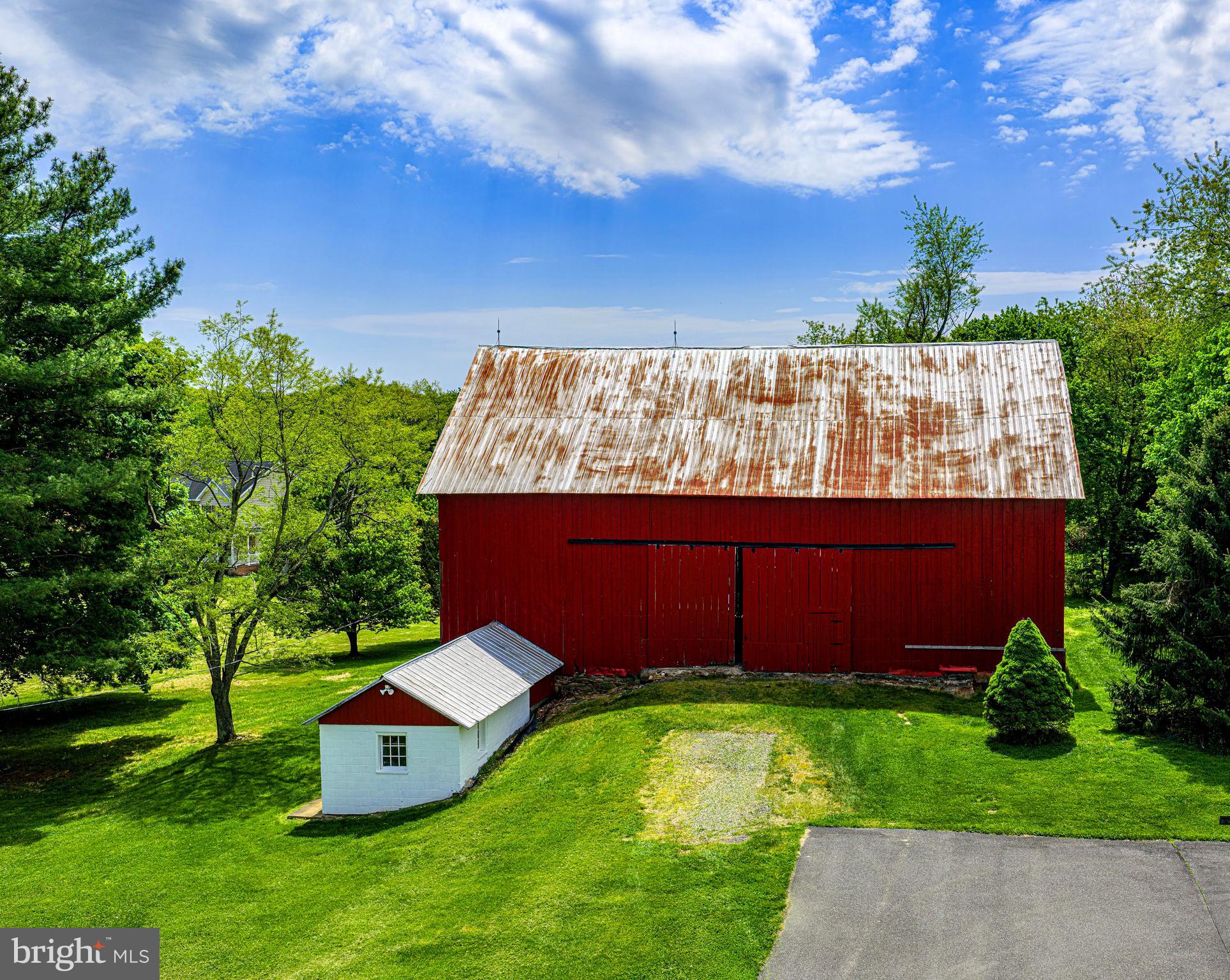 FEDERAL HILL FARMS - Residential