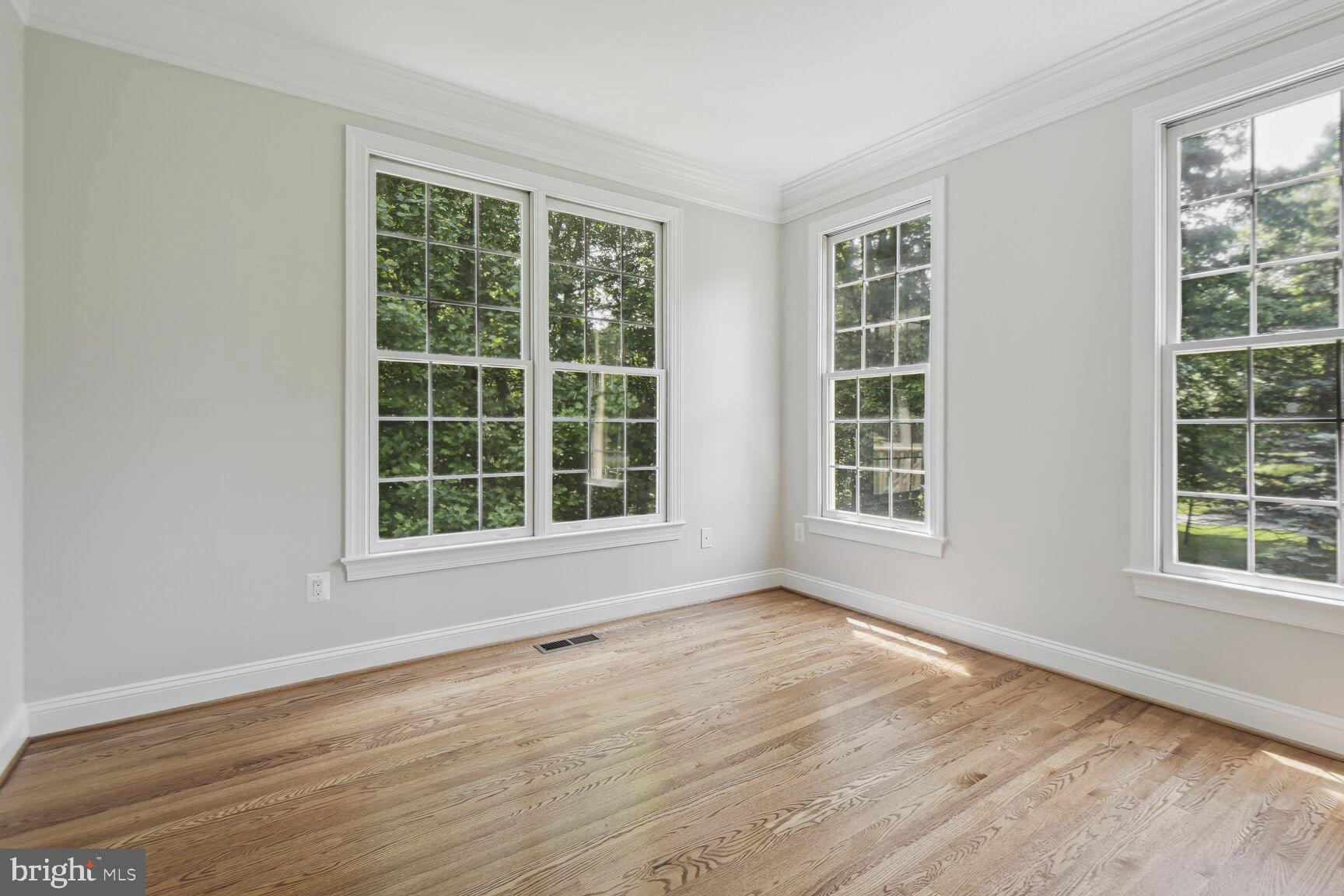 TIMBERLAKE ESTATES - Residential