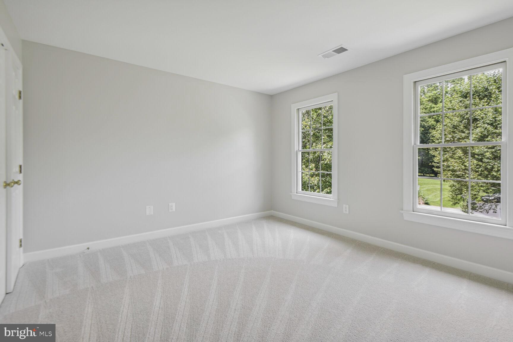 TIMBERLAKE ESTATES - Residential