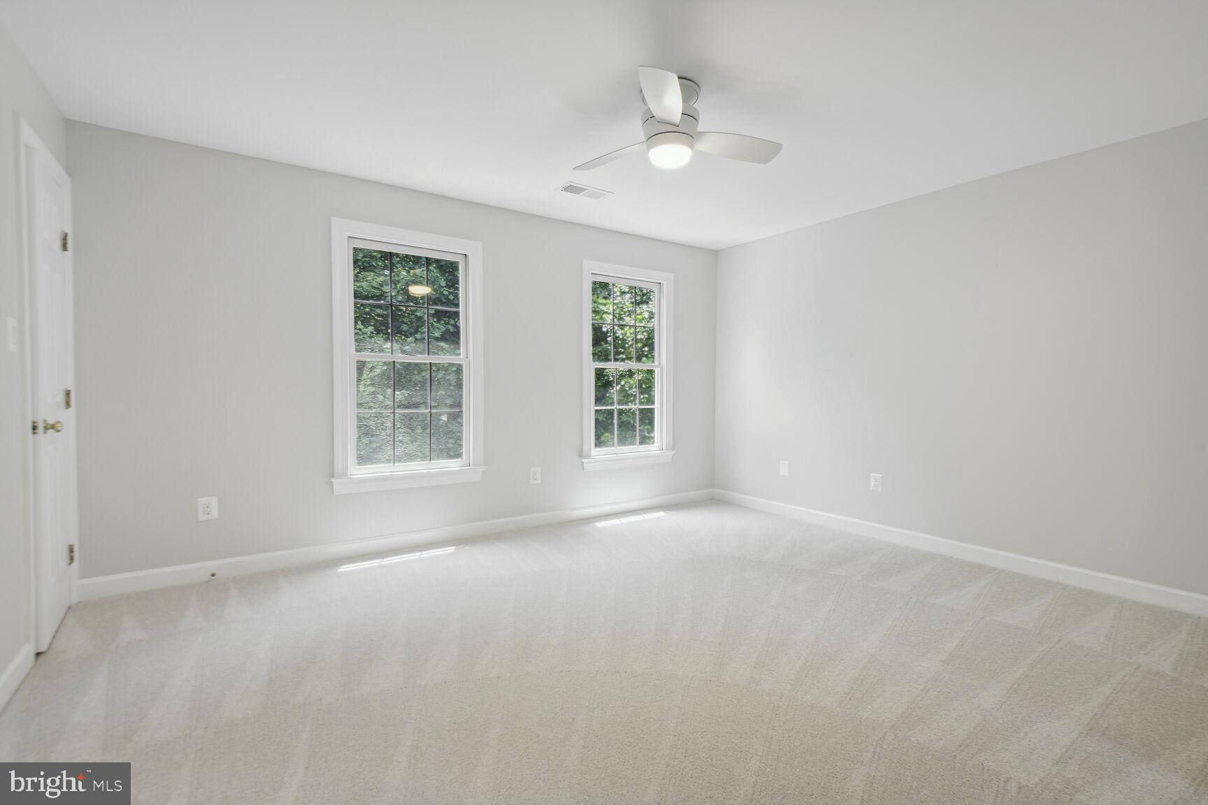 TIMBERLAKE ESTATES - Residential