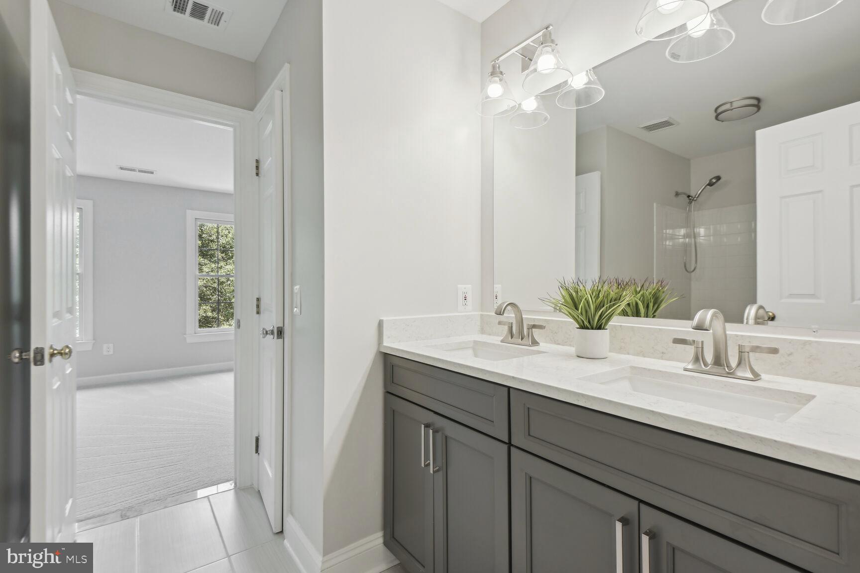 TIMBERLAKE ESTATES - Residential