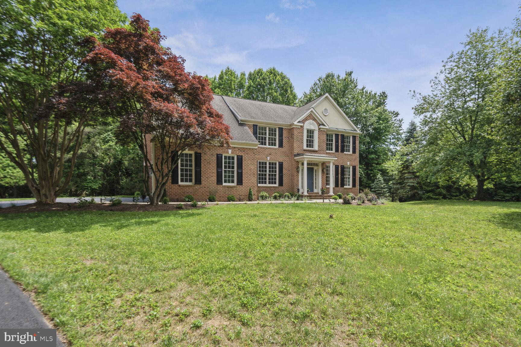 TIMBERLAKE ESTATES - Residential