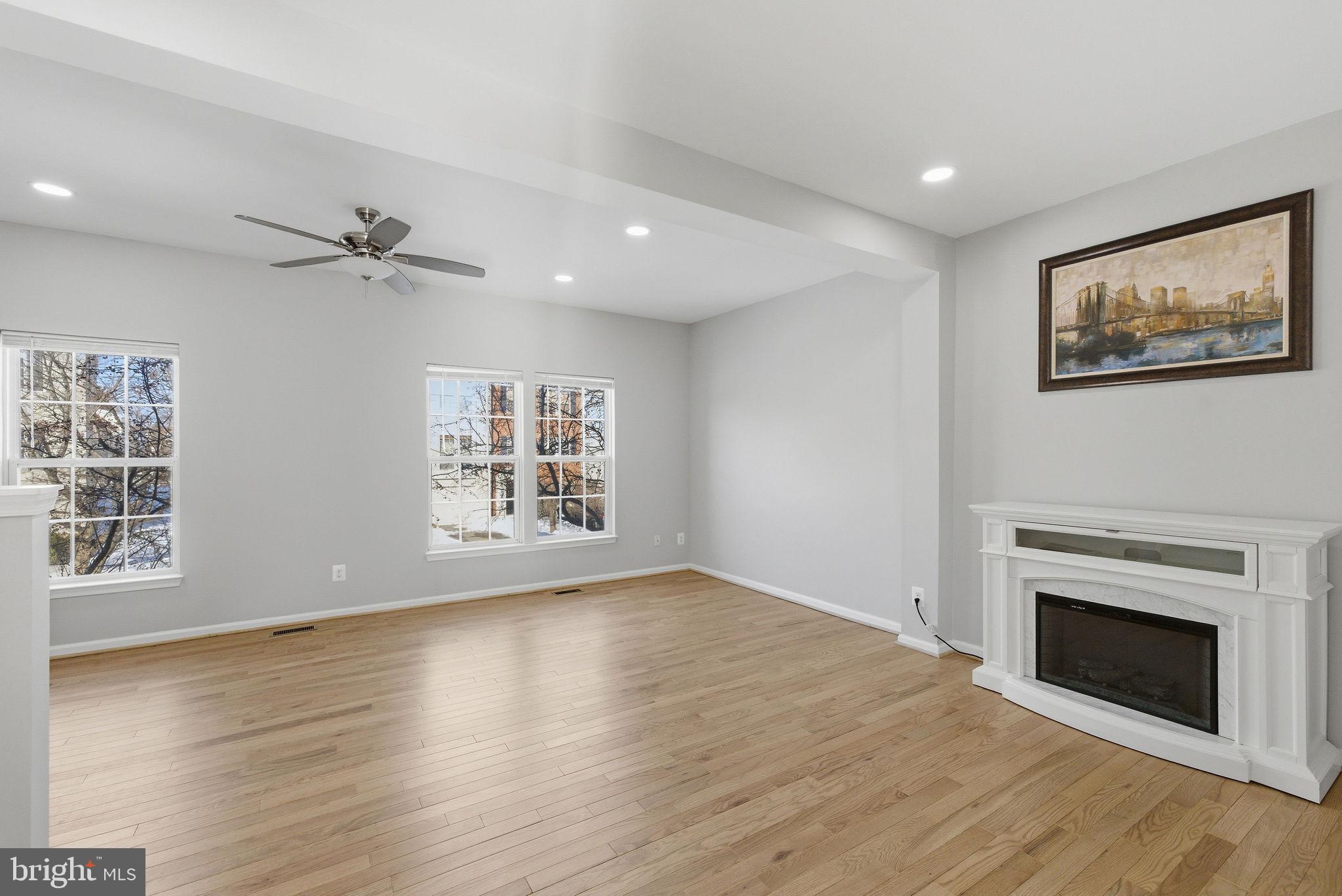 GREENHILL CROSSING - Residential